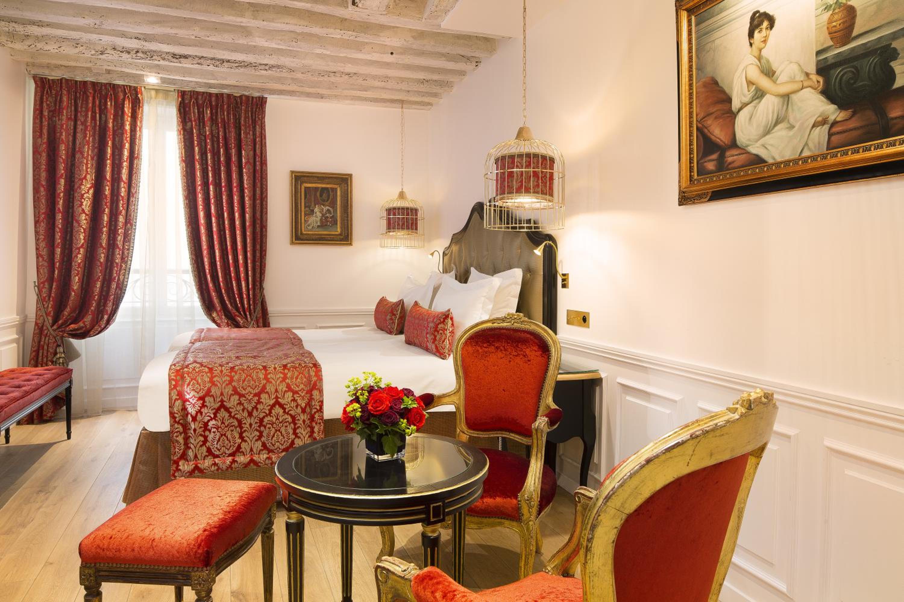 Junior Suite with Spa Bath photo 3