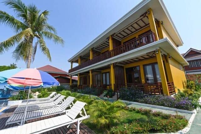 Deluxe Double or Twin Room with Pool View photo 3