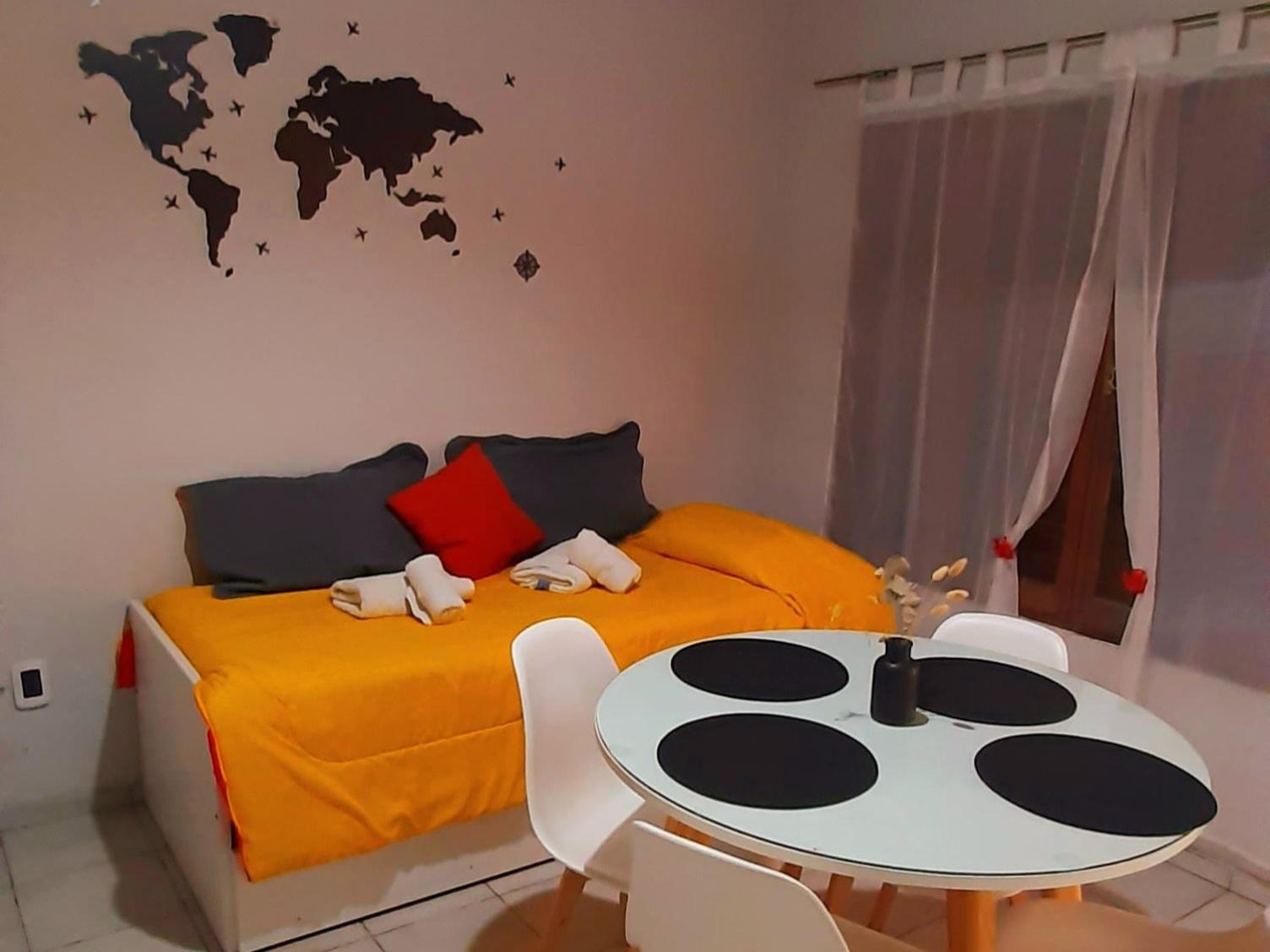 One-Bedroom Apartment photo 2
