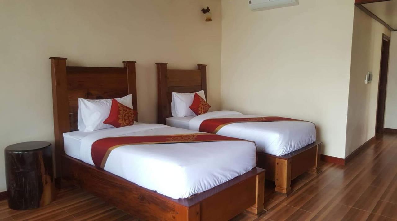 Deluxe Double or Twin Room with Pool View