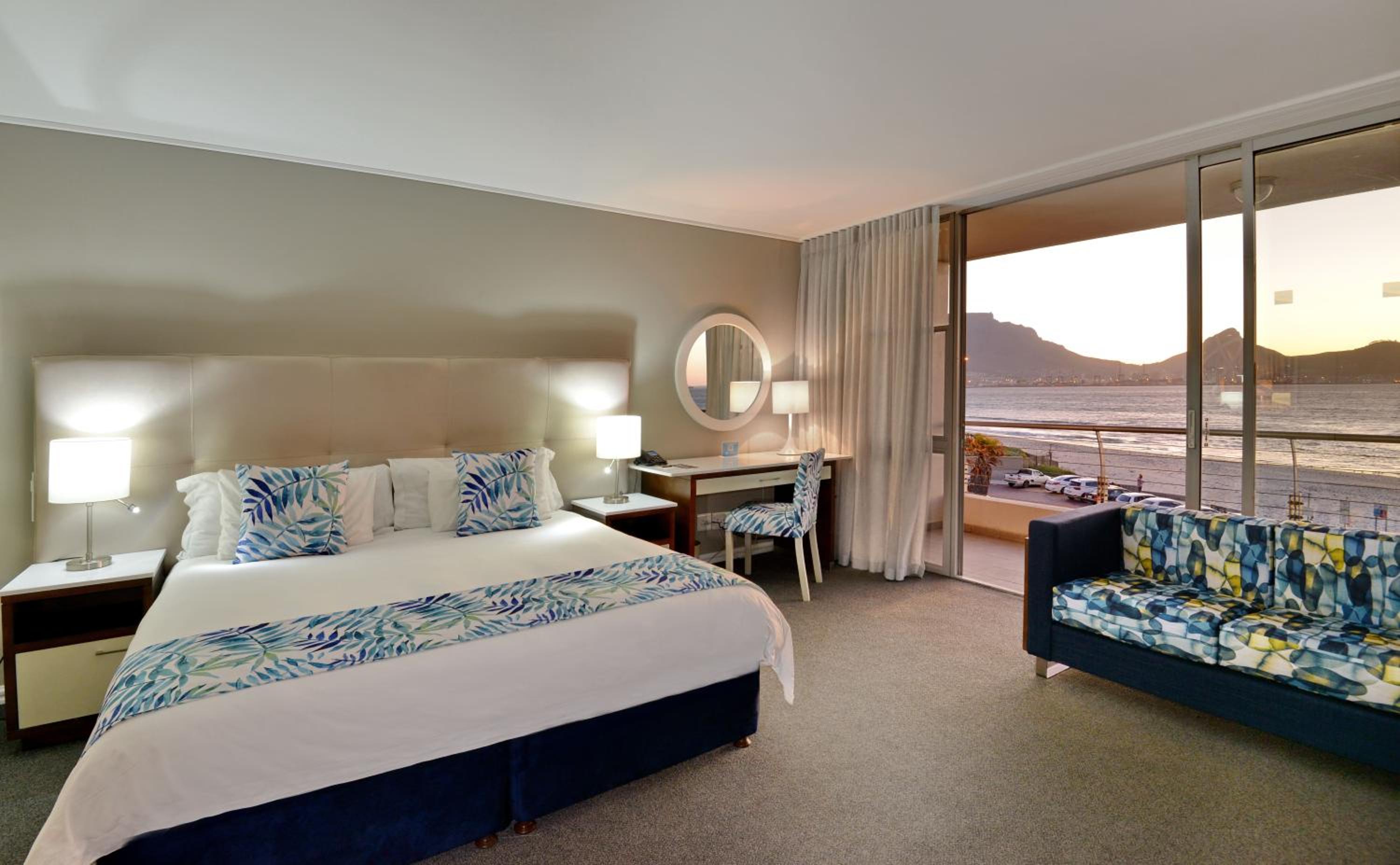 Full Sea Facing King or Twin Room photo 1