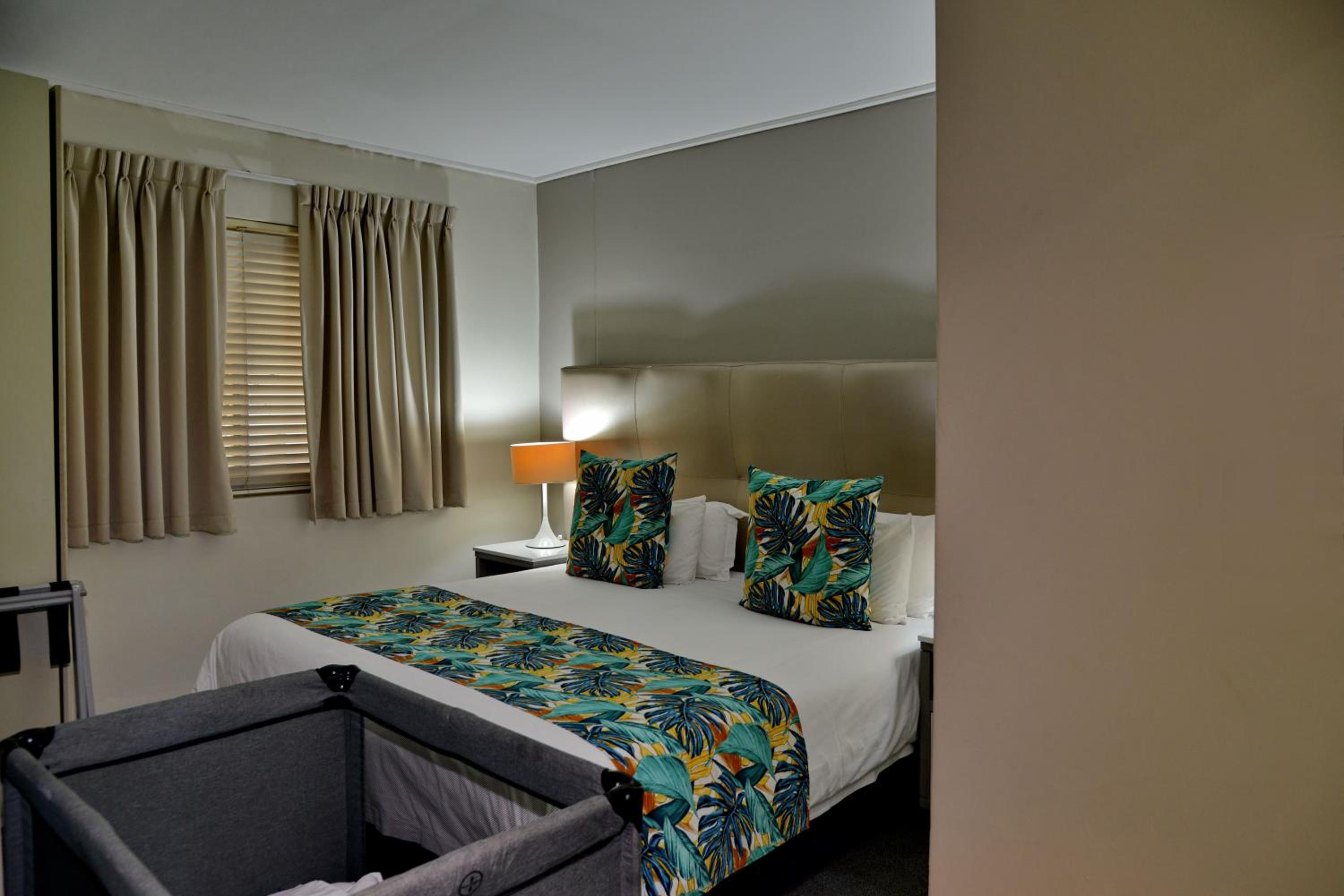 Two-Bedroom Suite - Photo 7