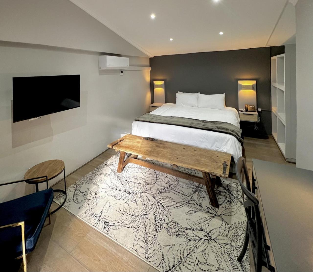 Standard Double Suite photo 2