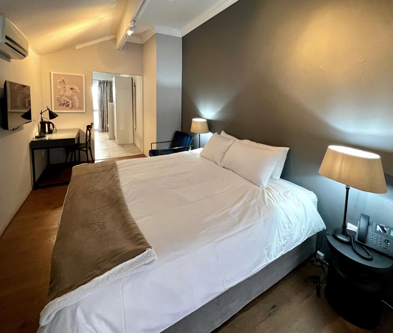 Standard Double Suite photo 1