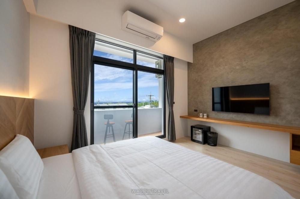 Deluxe Double Room with Balcony and Sea View