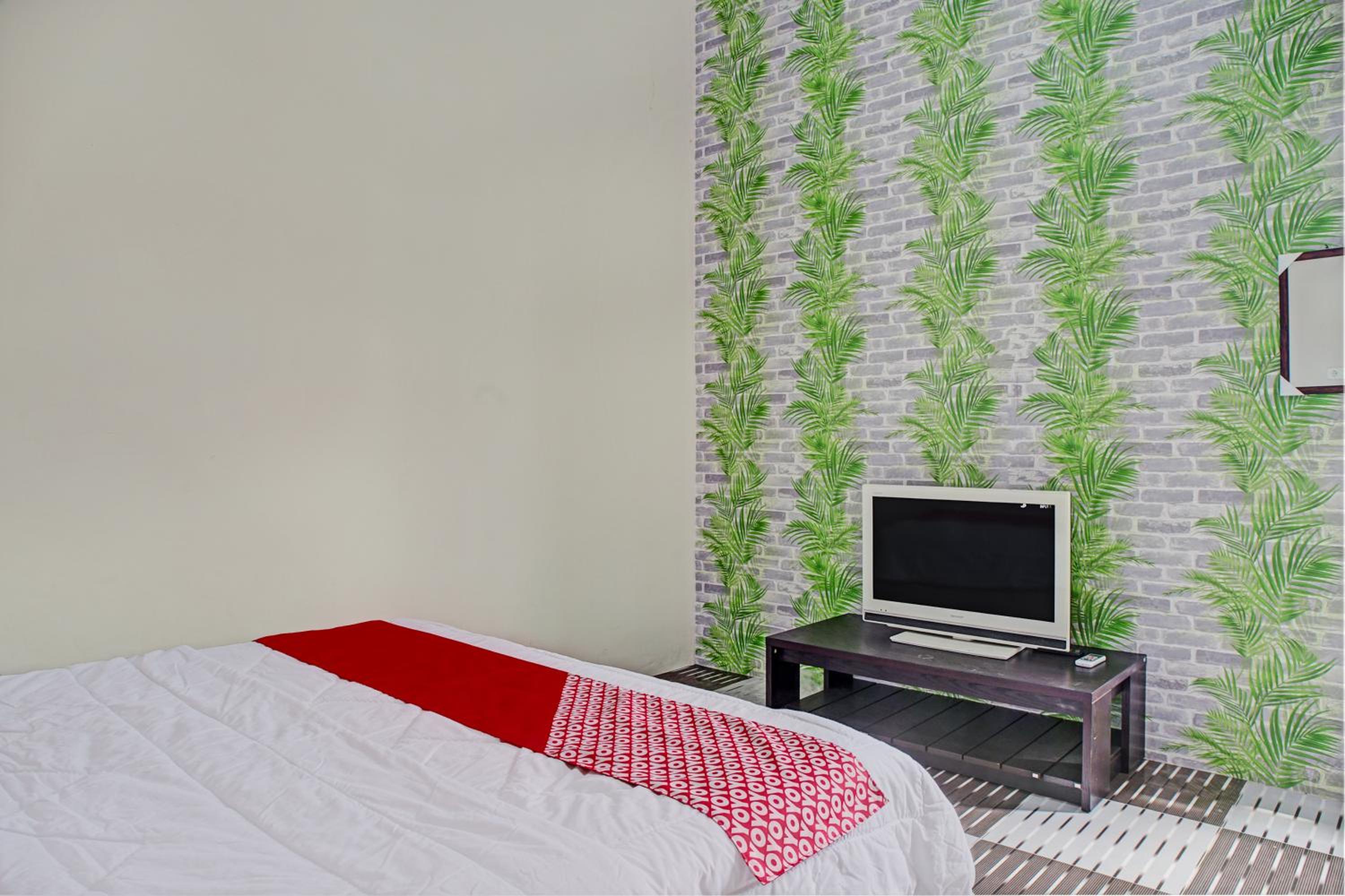 Deluxe Double Room - Photo 16