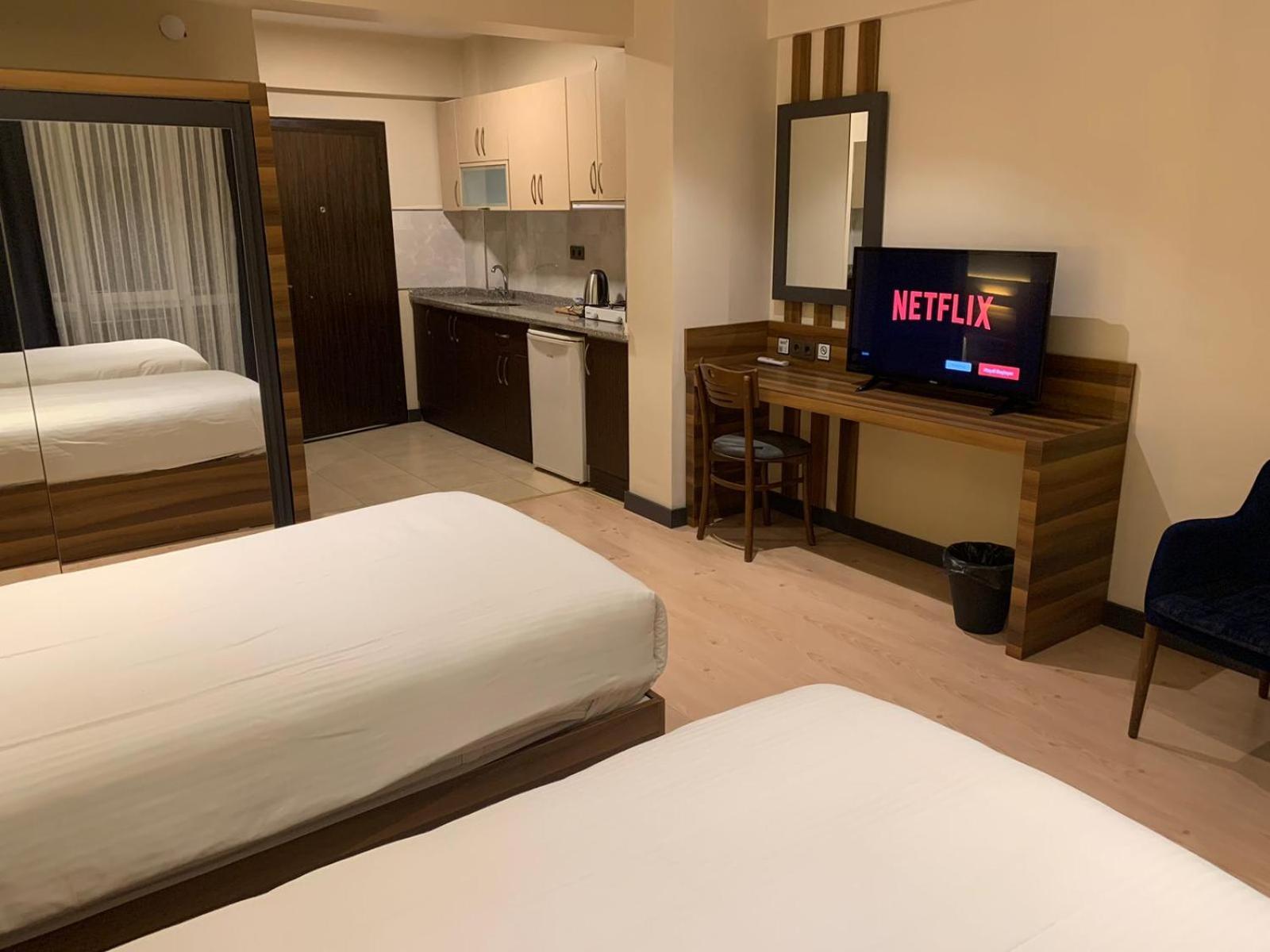 Budget Twin Room - Photo 6