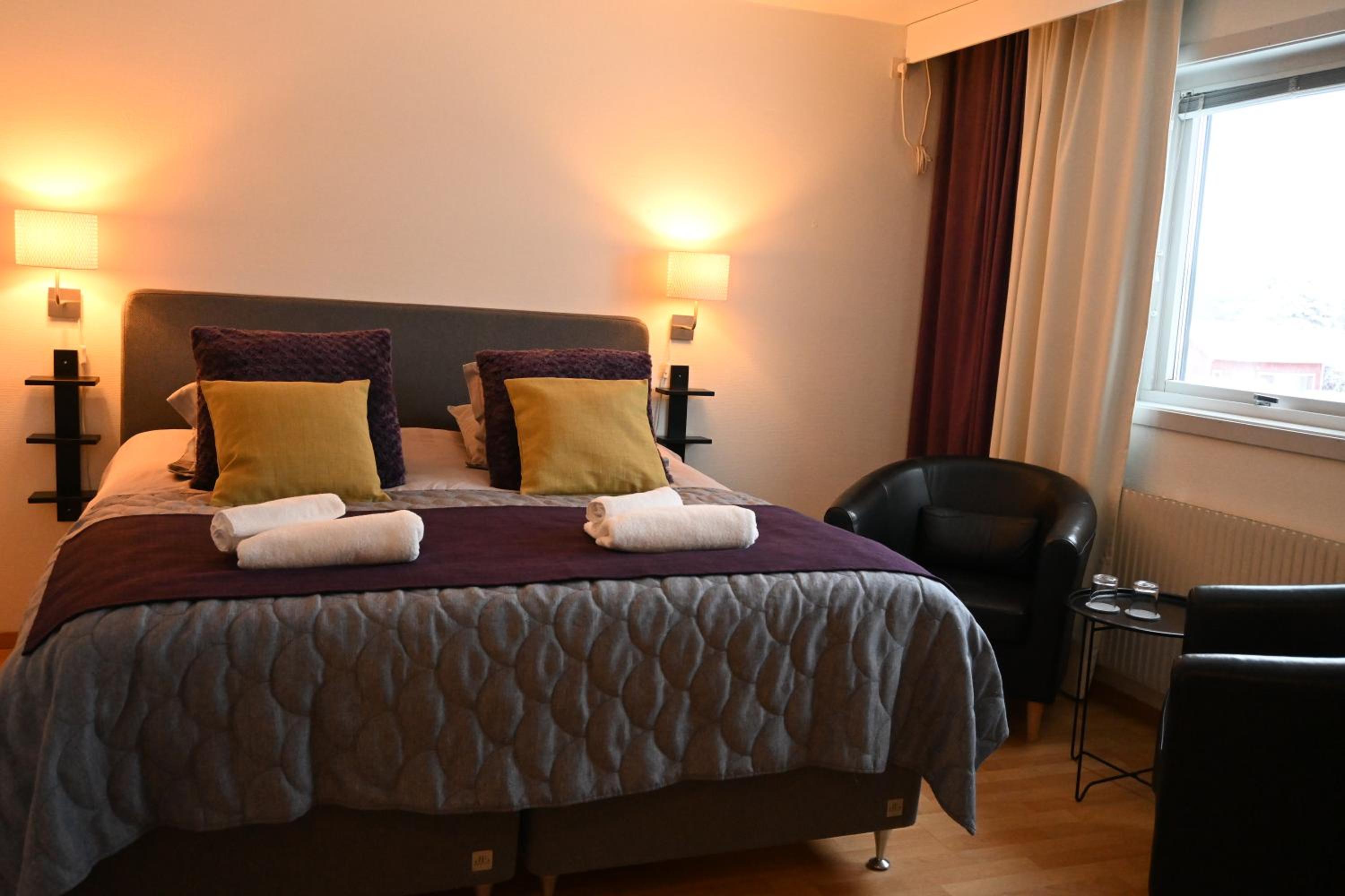 Standard Double or Twin Room photo 1