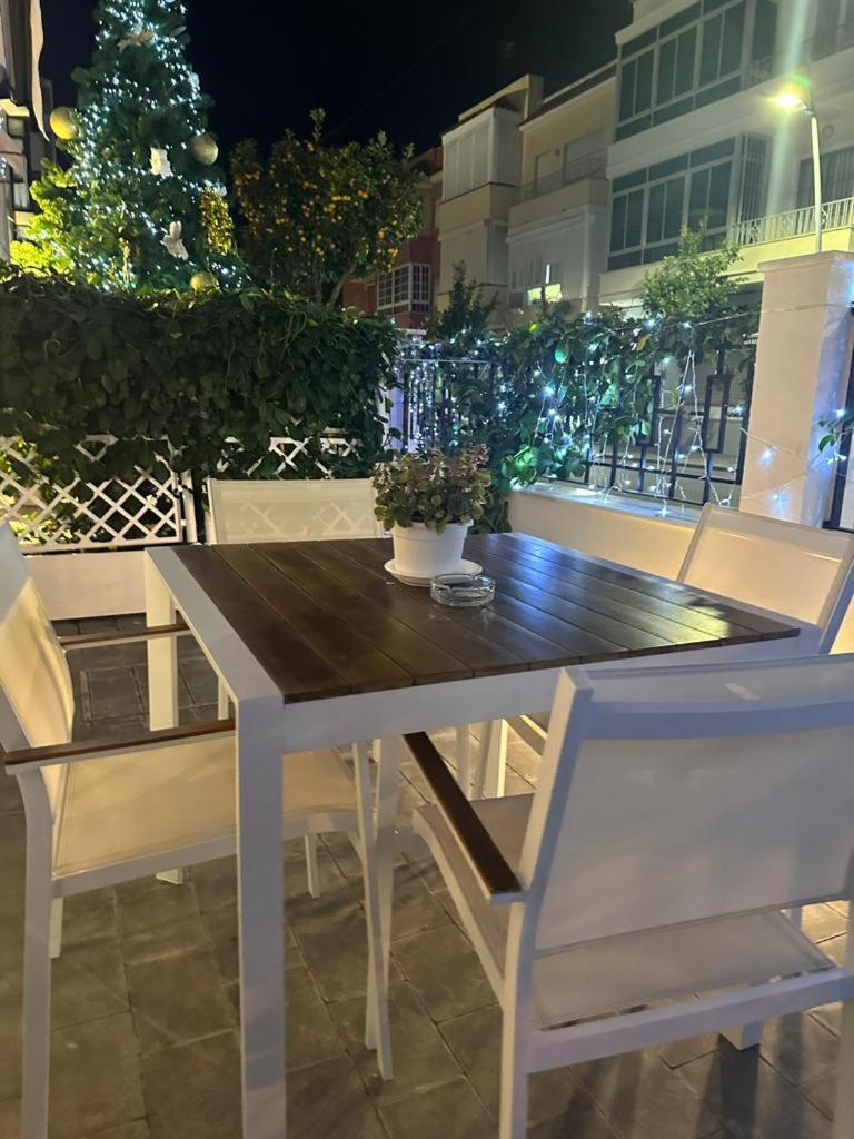 Apartment with Terrace - Photo 37