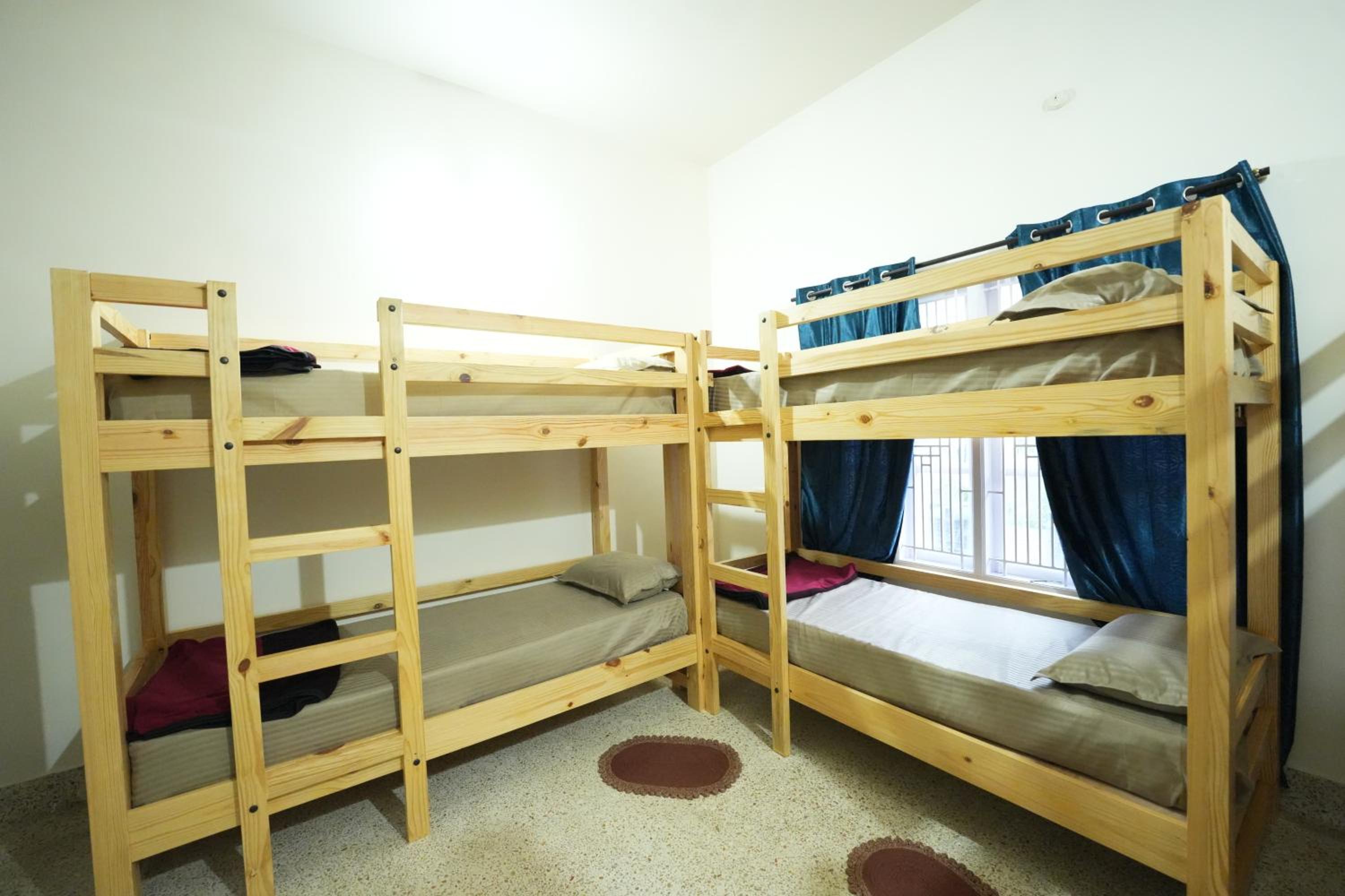 Bed in 6-Bed Mixed Dormitory Room photo 1