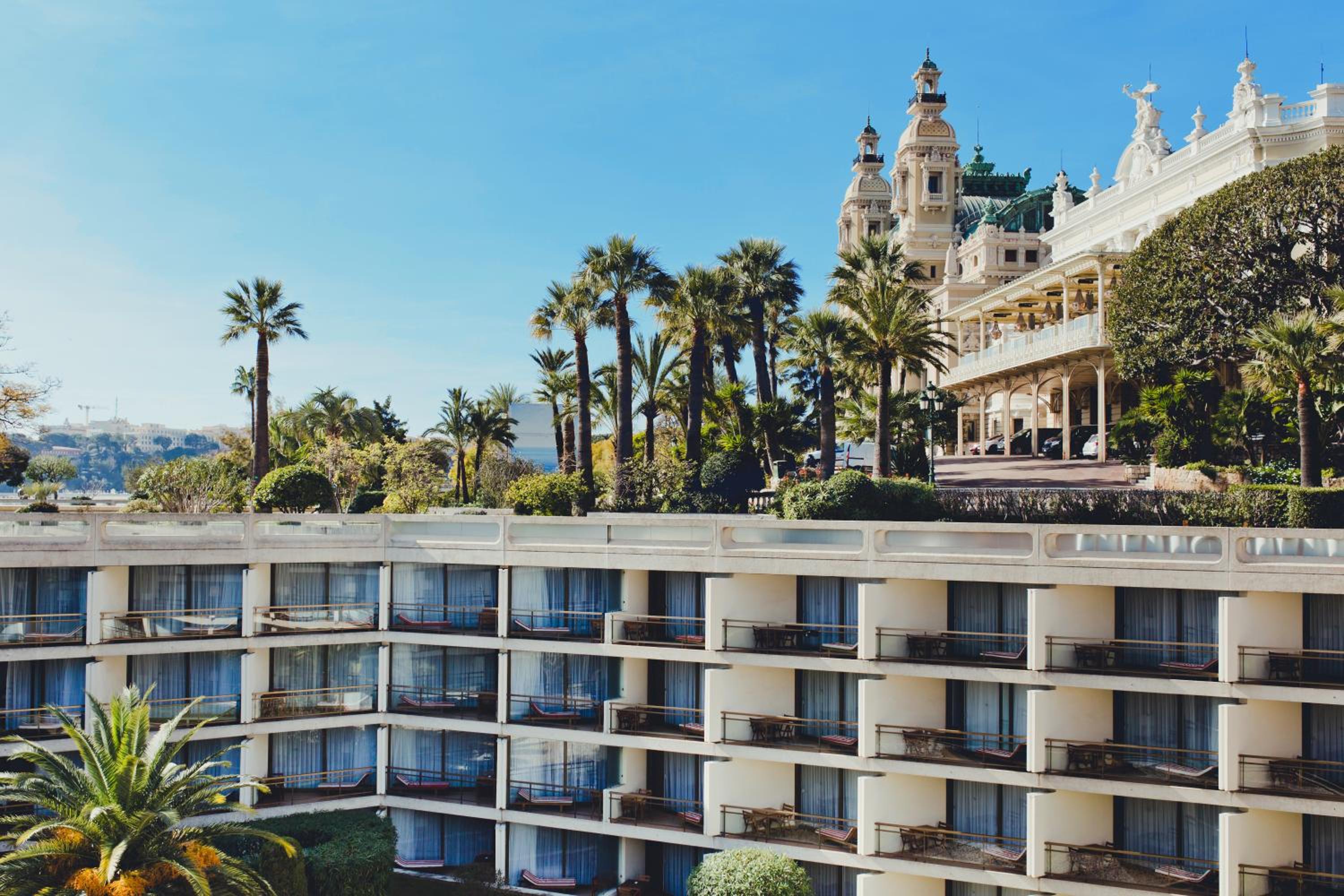 Fairmont Garden View with 1 King Bed