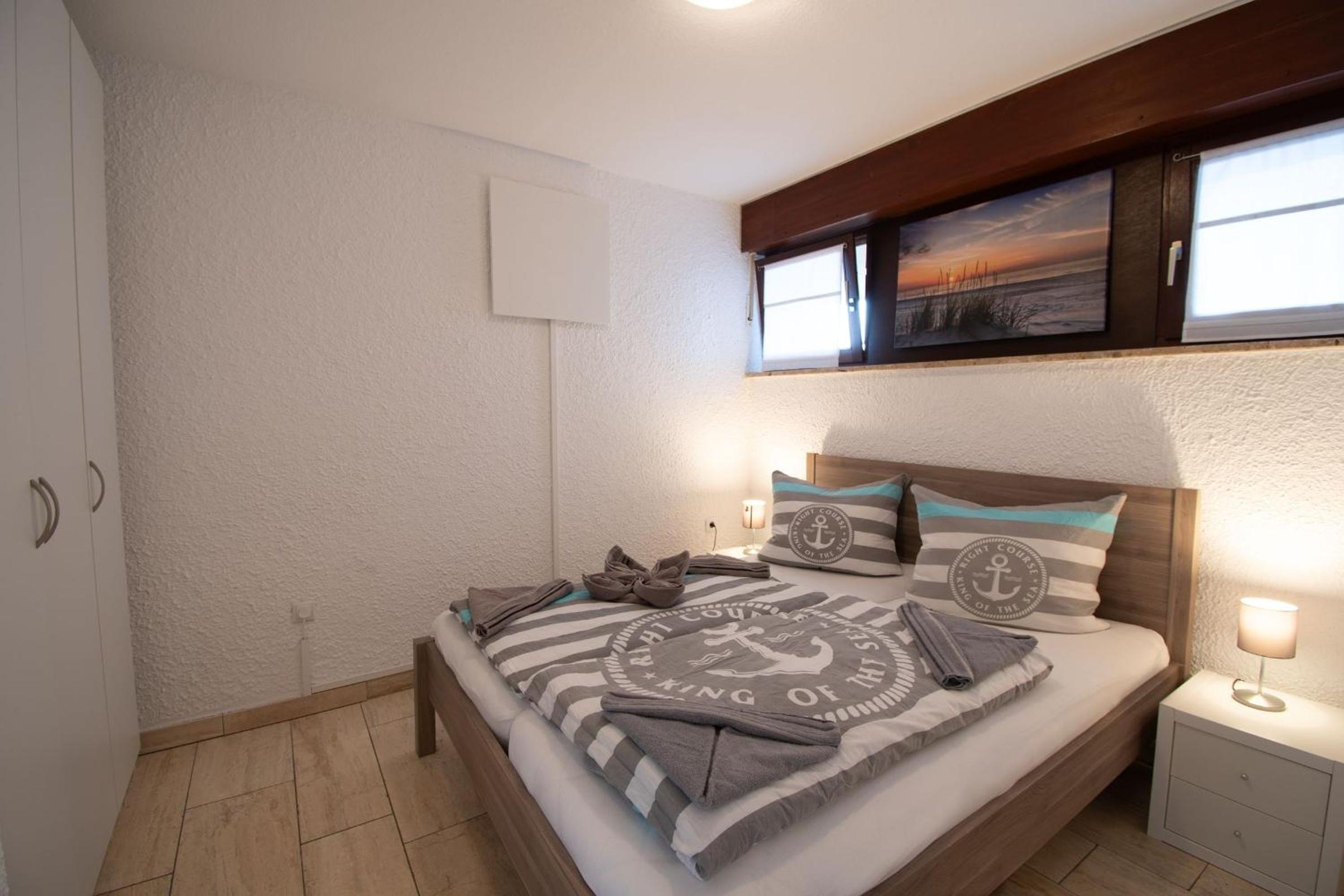 Apartment With Balcony photo 2