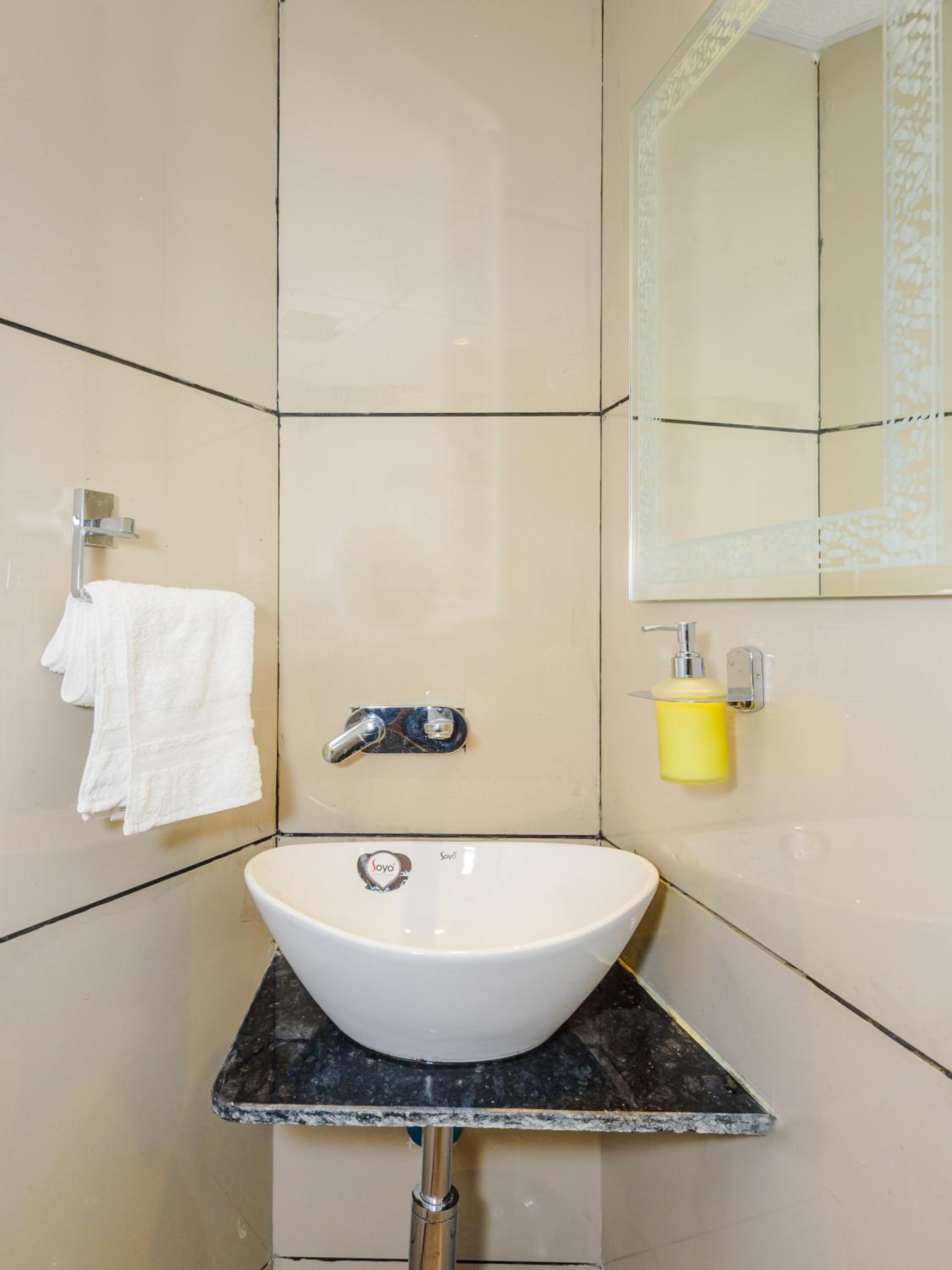 Standard Single Room - Photo 7
