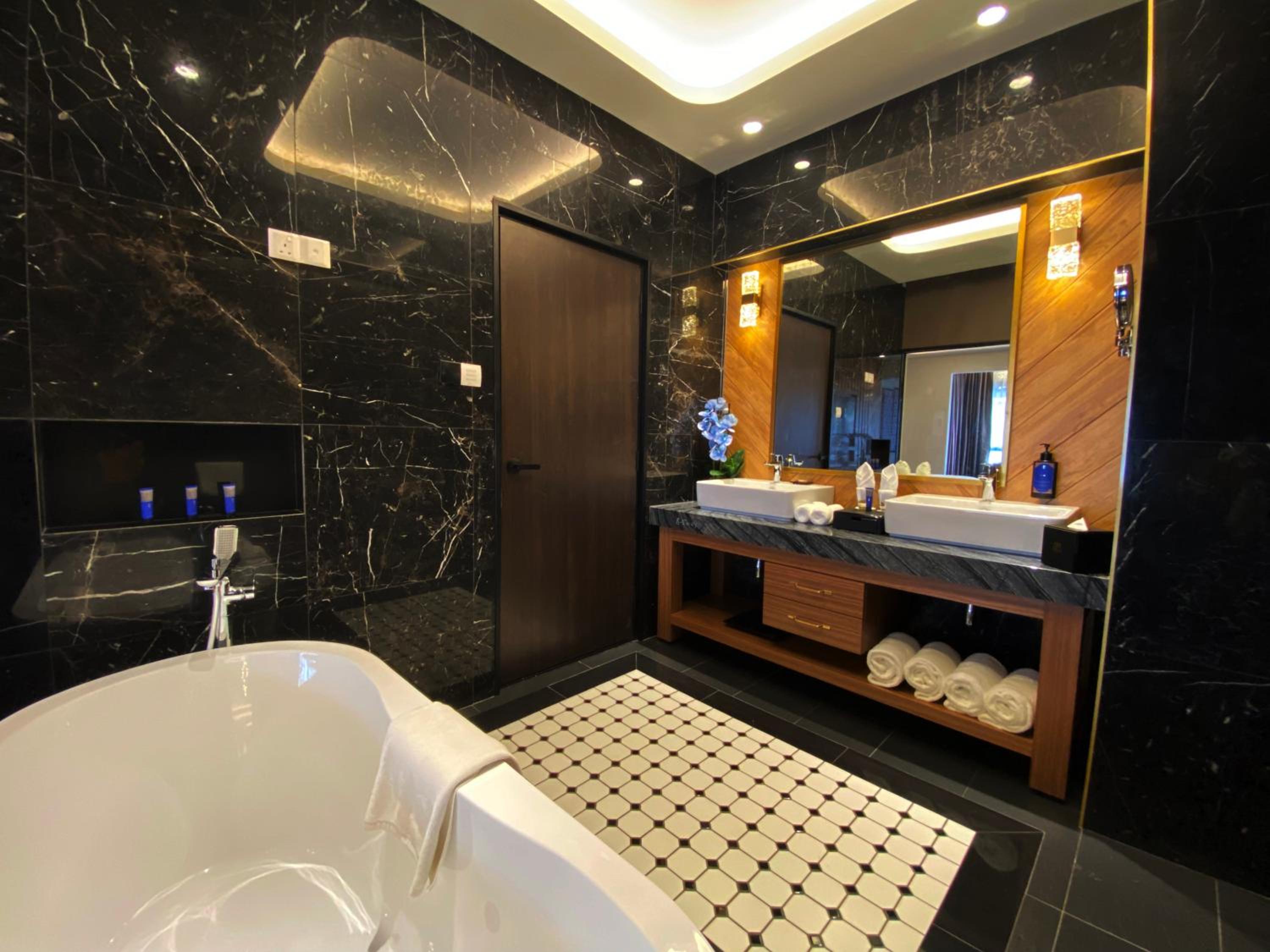 Club Suite - Photo 10