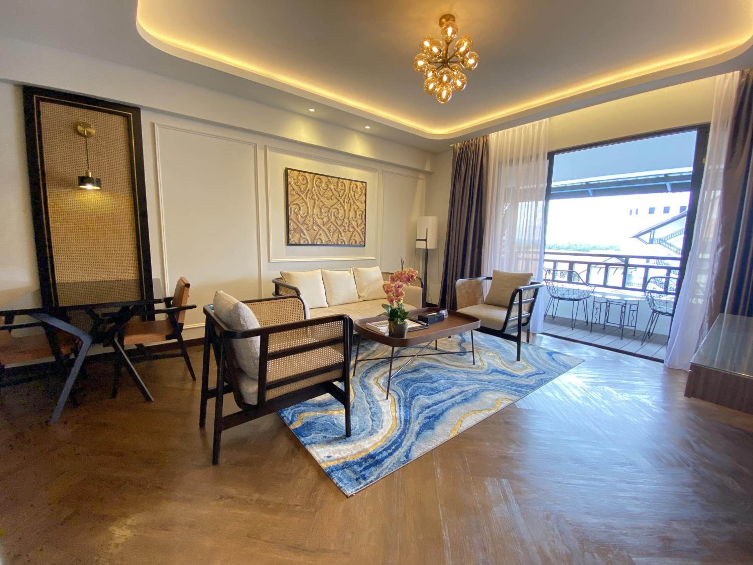 Club Suite - Photo 6