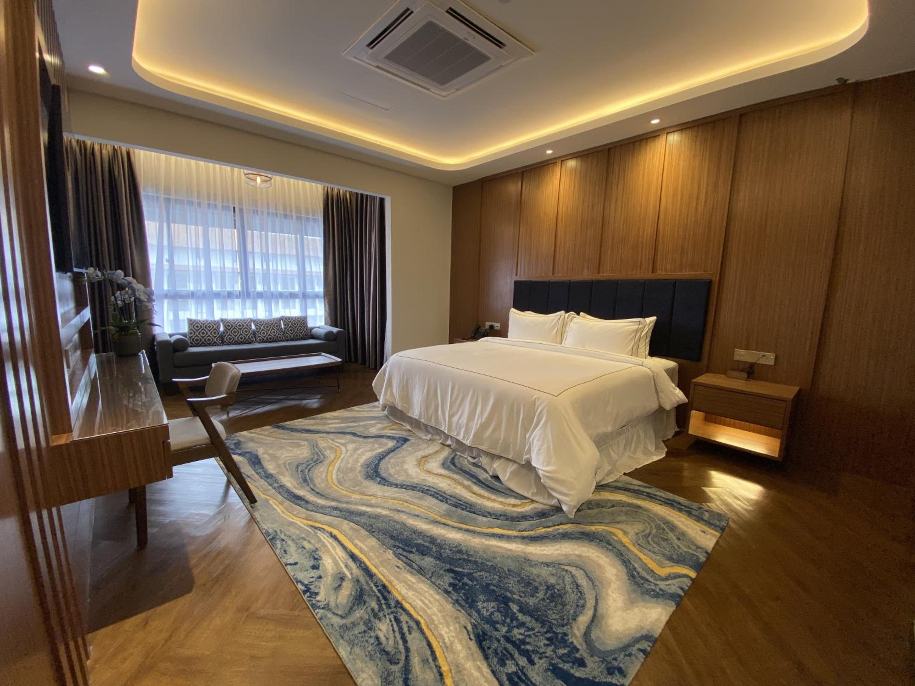 Club Suite - Photo 7