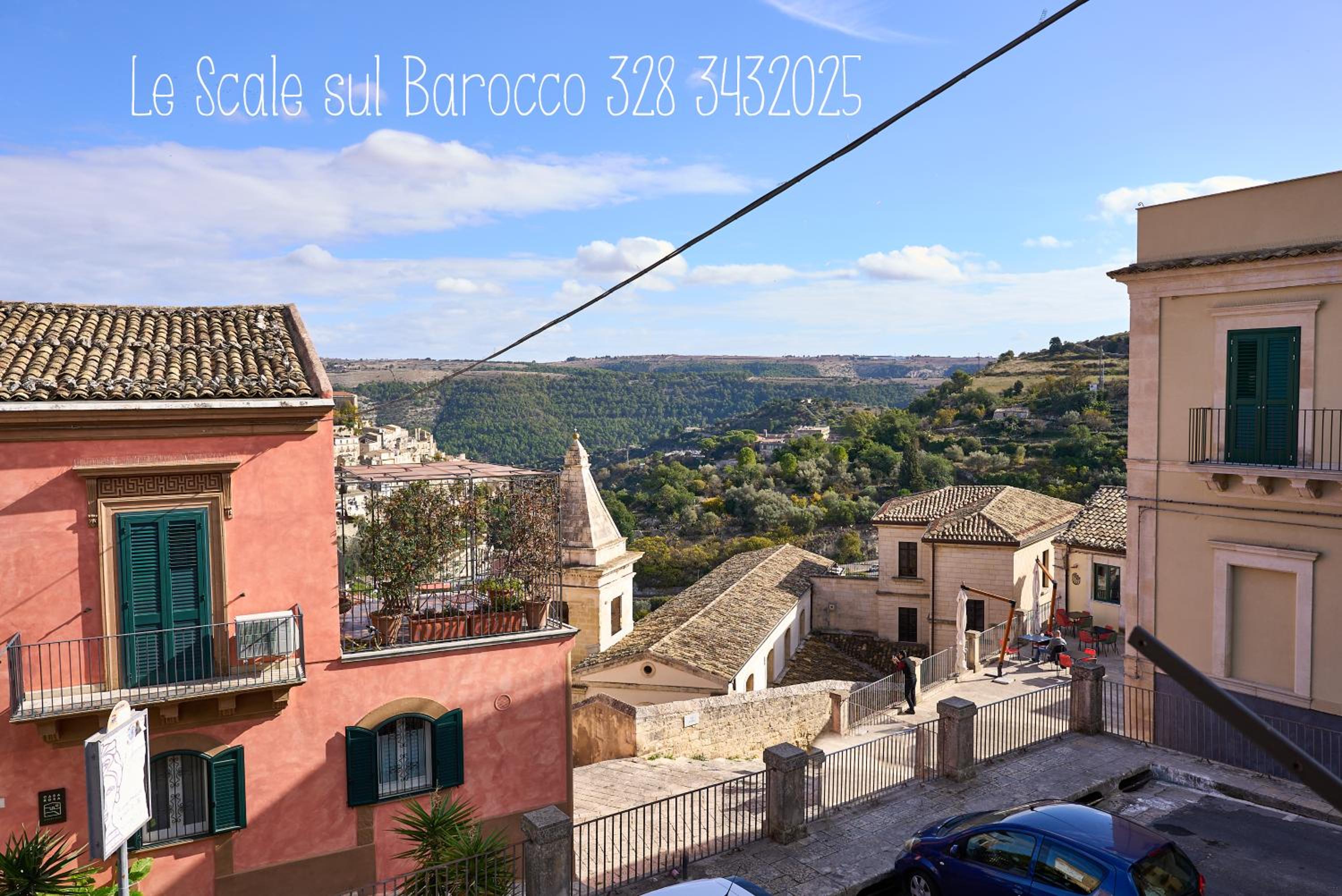 Double Room with Balcony - Photo 10