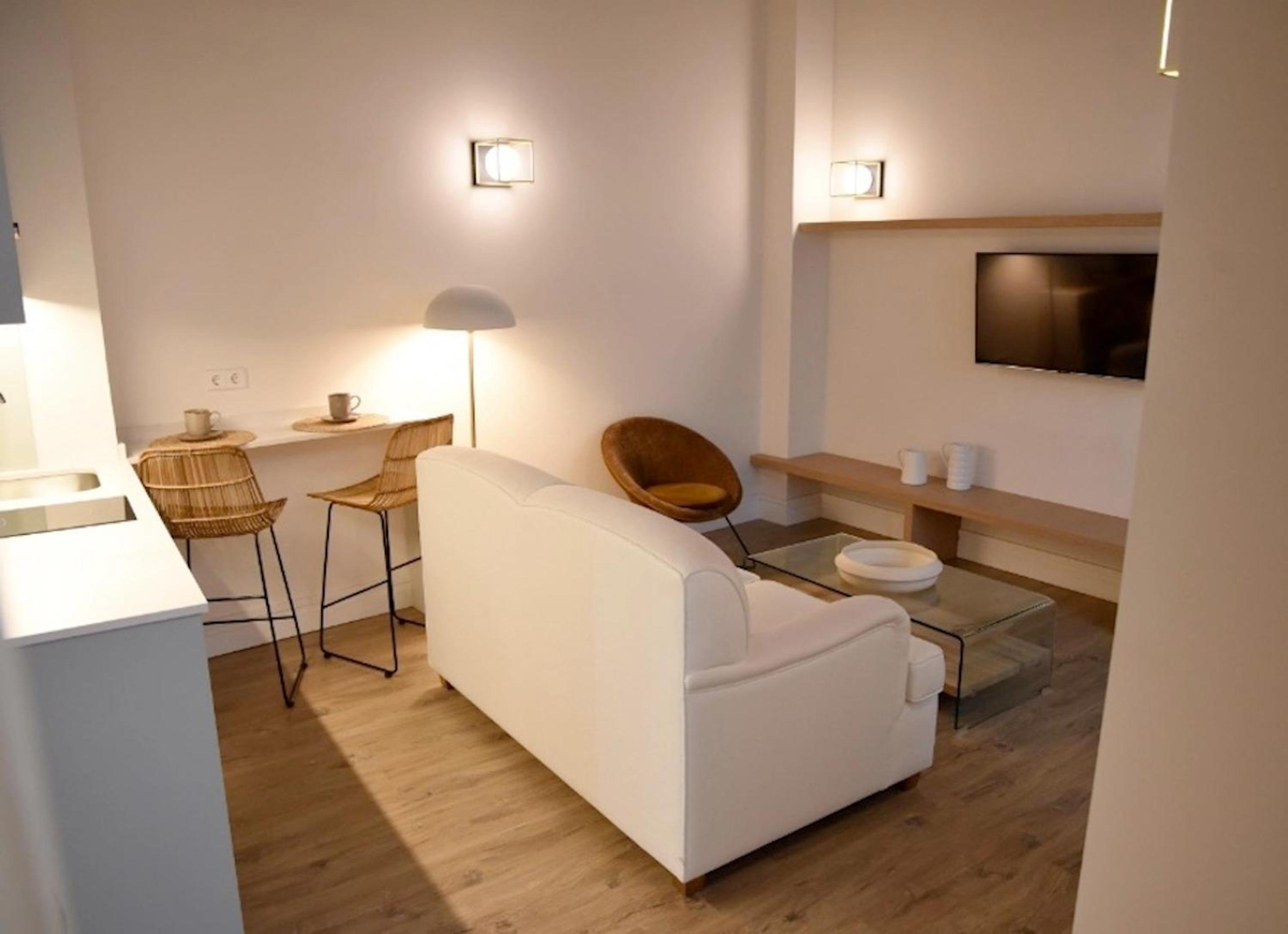 Deluxe Apartment - Photo 1
