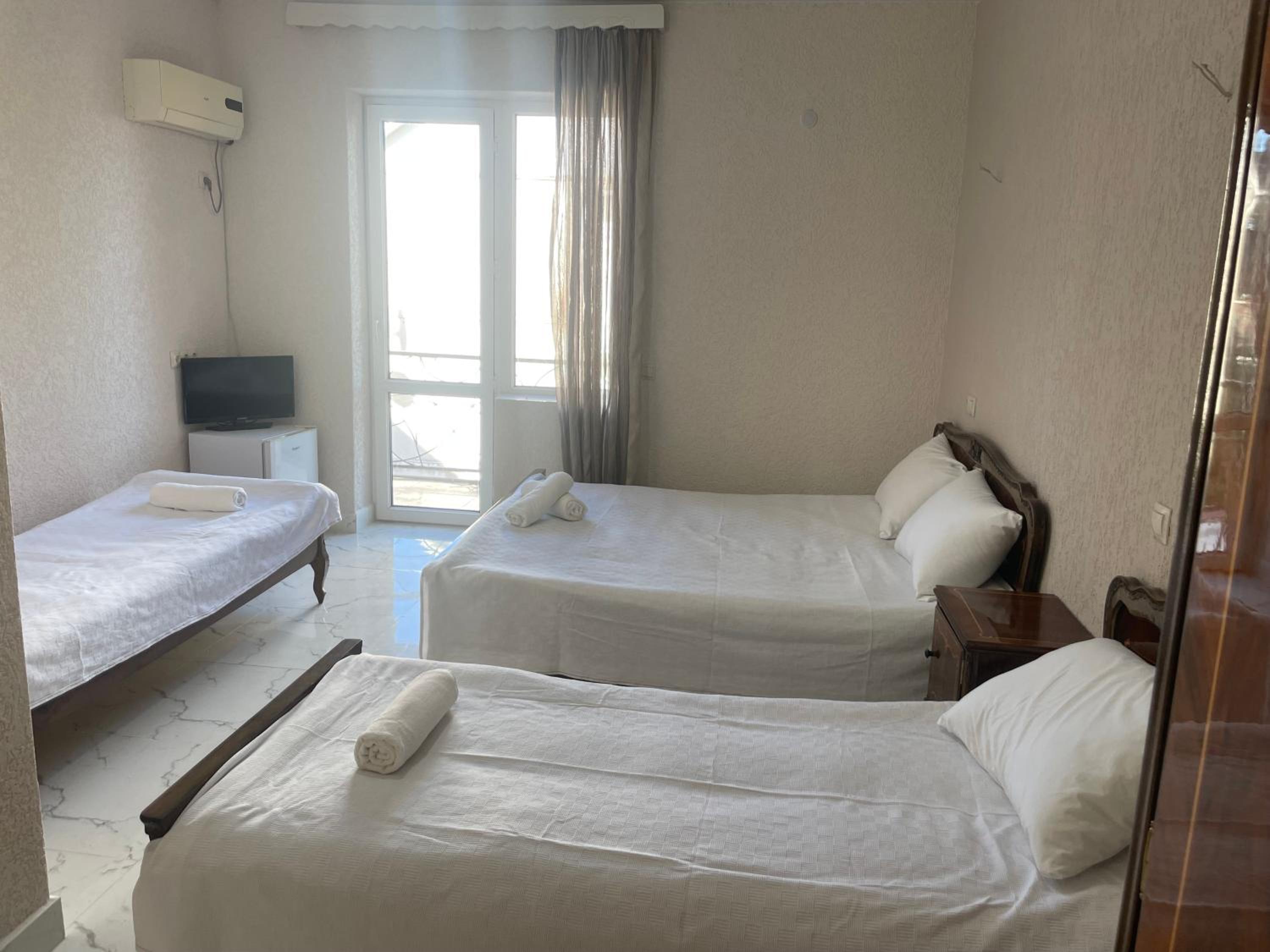 Quadruple Room With Balcony photo 3