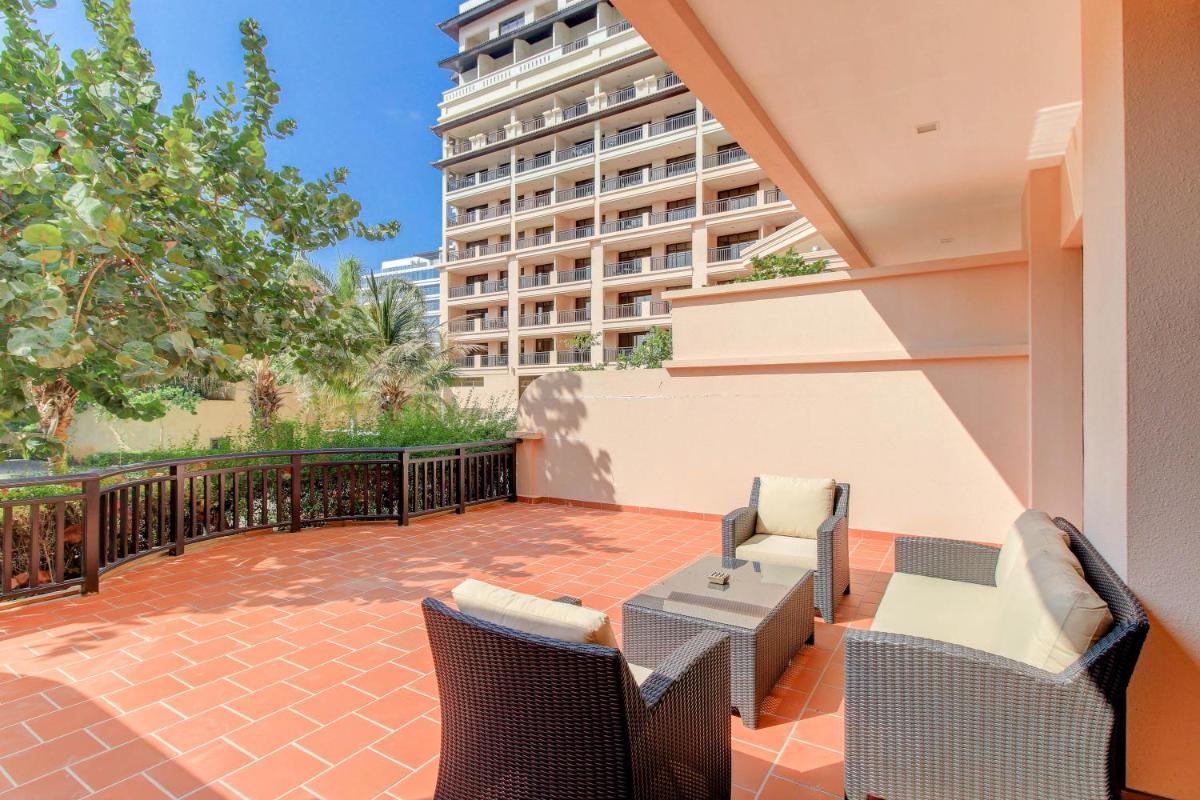 Apartment with Terrace