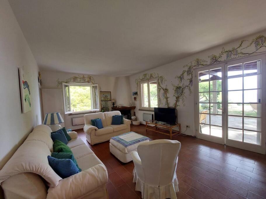 Villa - Beach Front photo 1