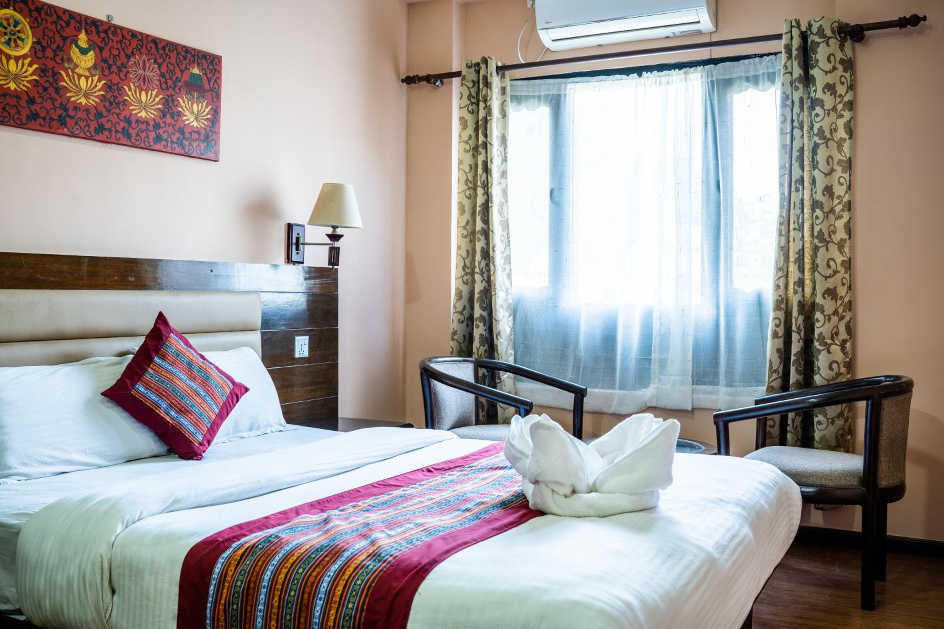 Deluxe Double or Twin Room photo 3