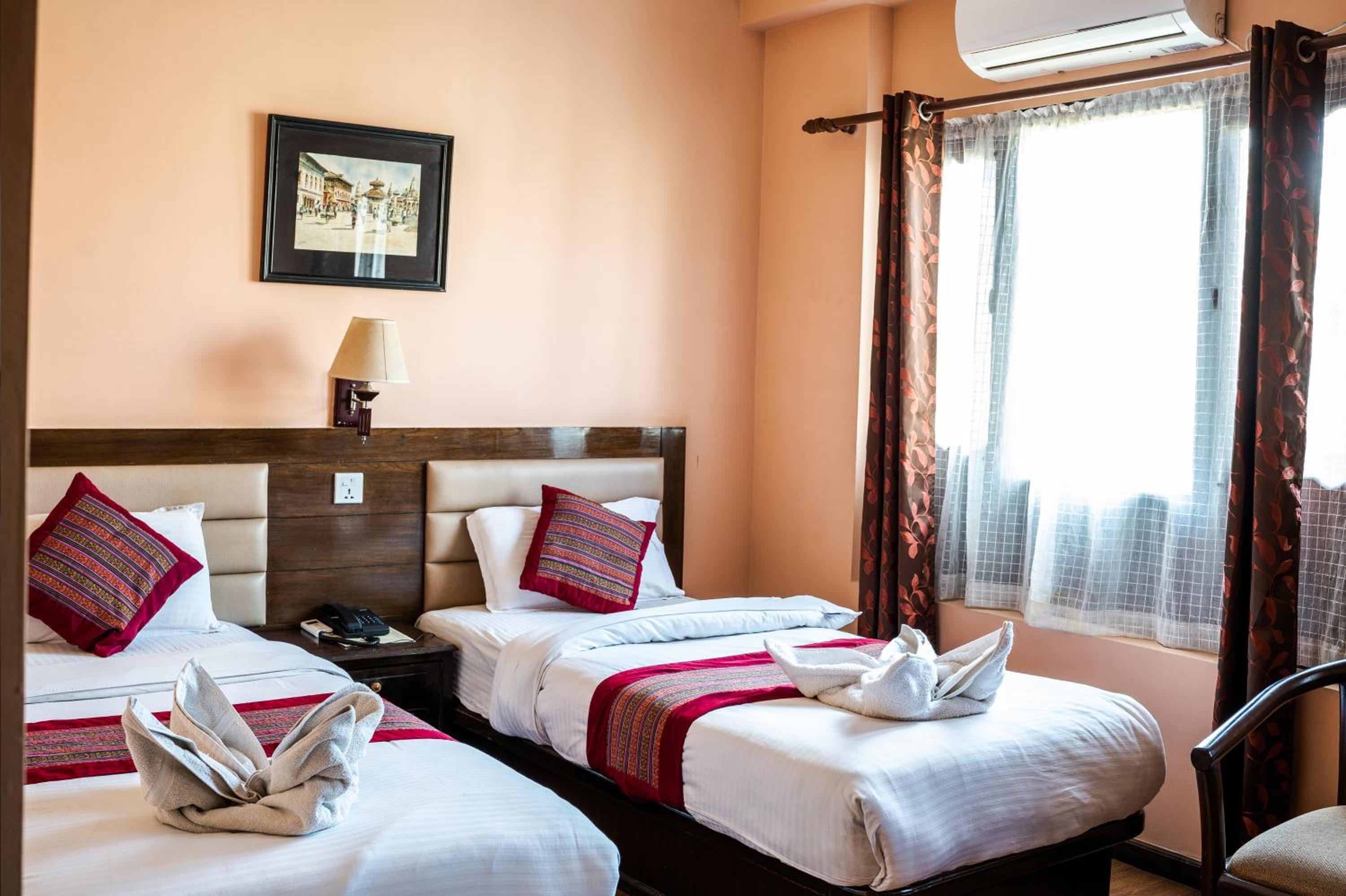 Deluxe Double or Twin Room photo 2