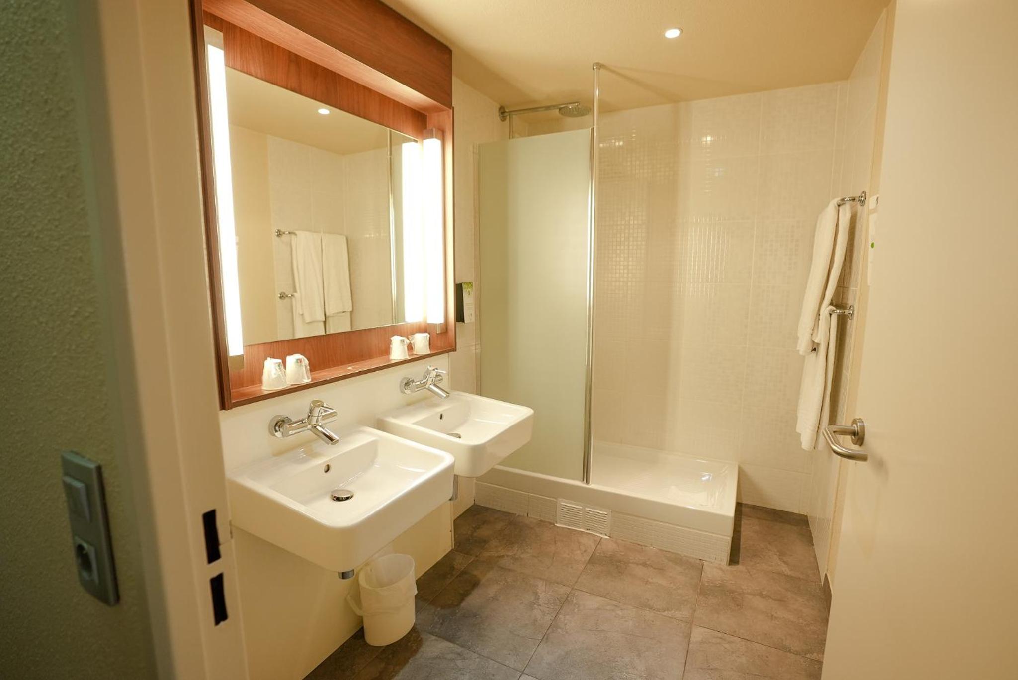 Standard Quadruple Room photo 2