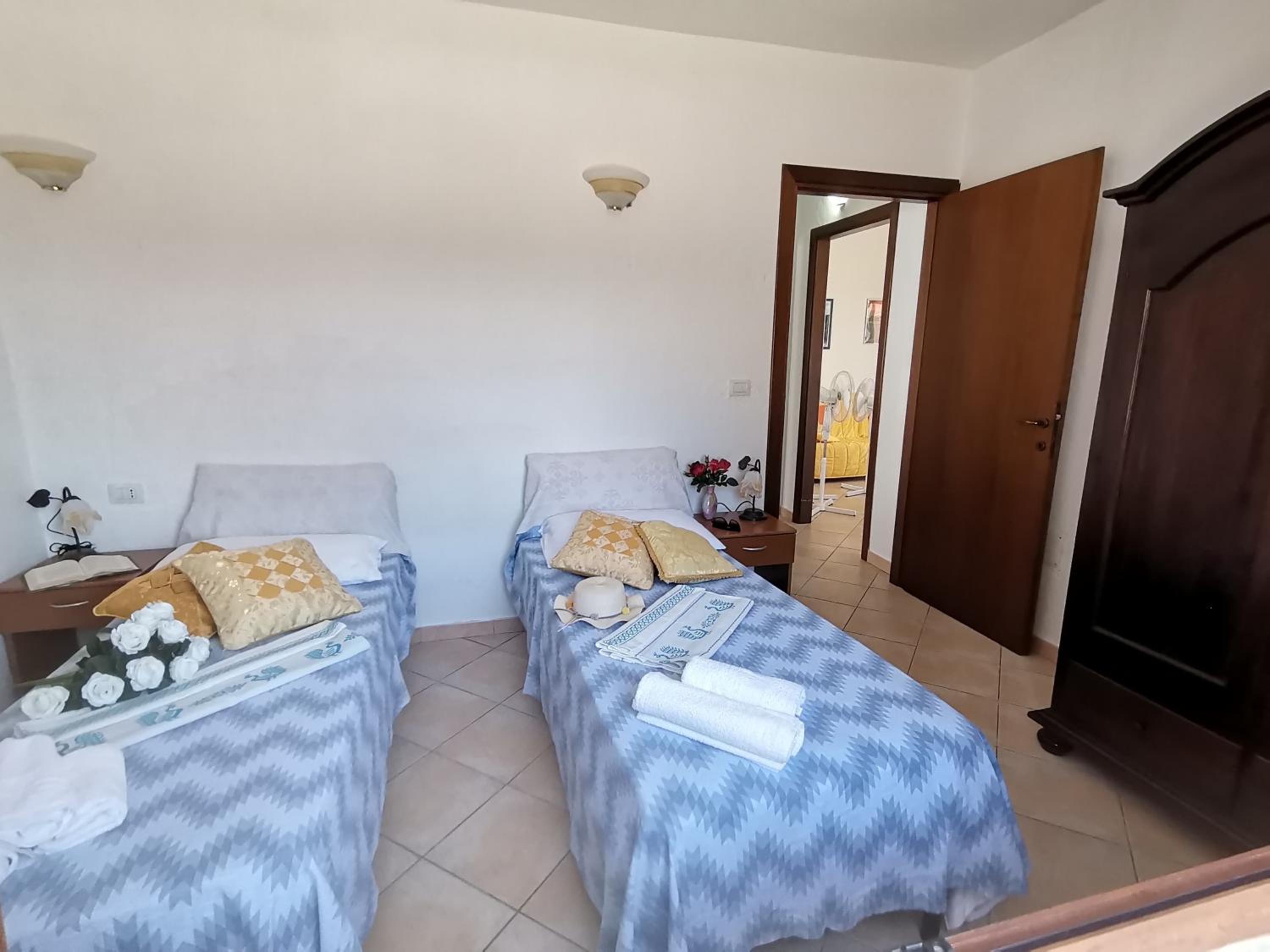 Two-Bedroom House photo 2