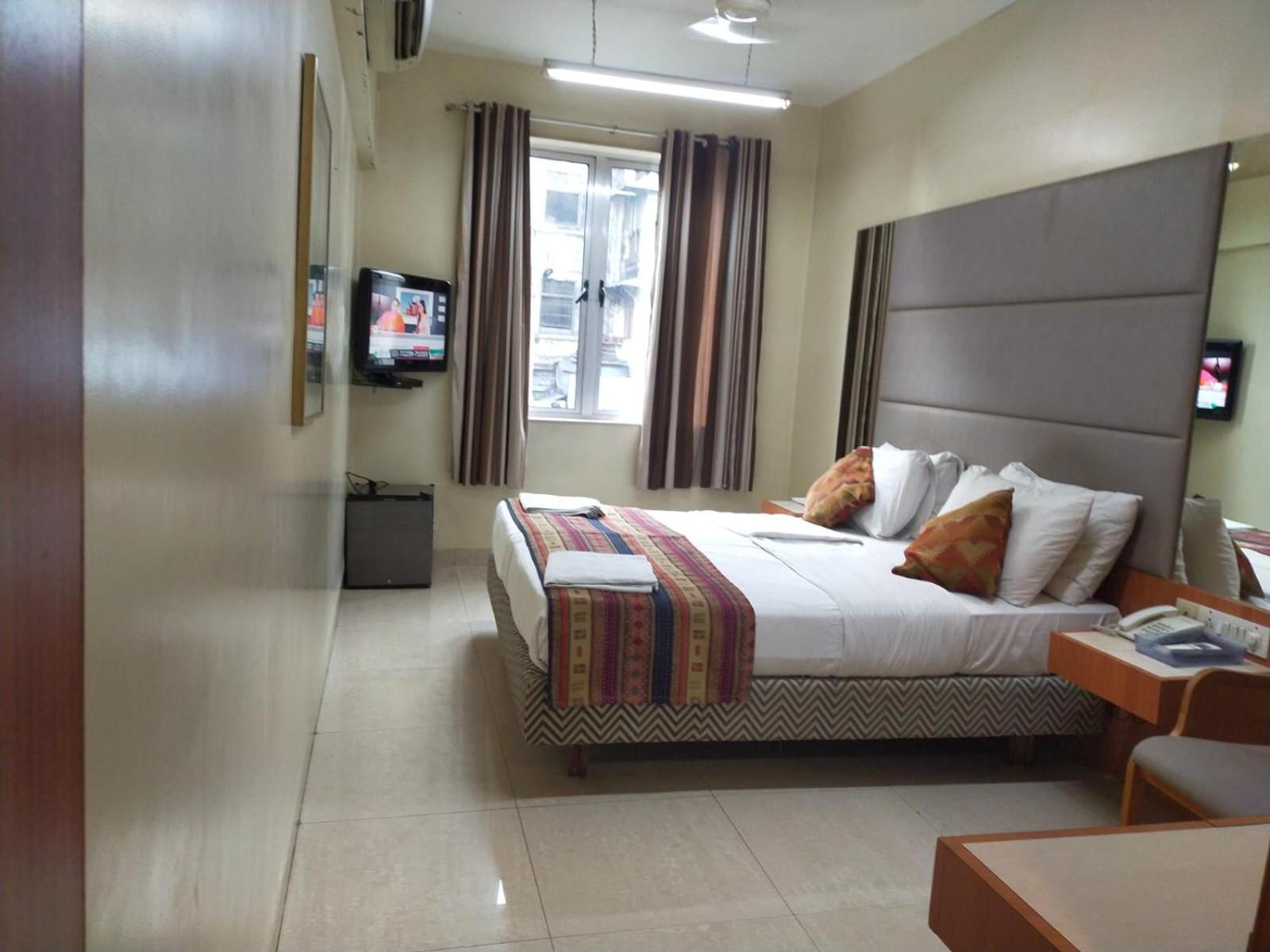 Deluxe Double Room - Photo 1