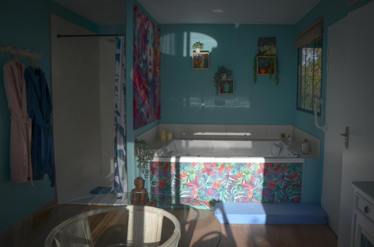 Suite with Terrace - Photo 5