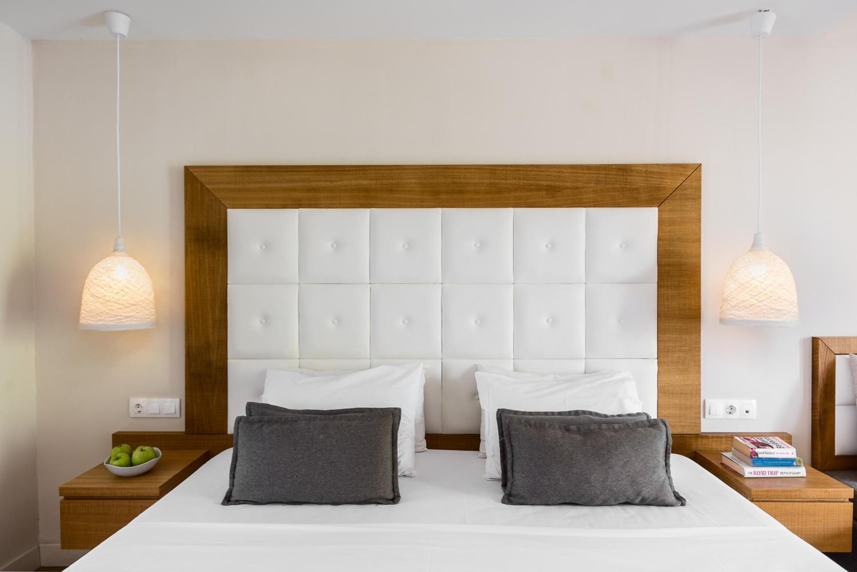 Deluxe Swim-Up Room photo 1