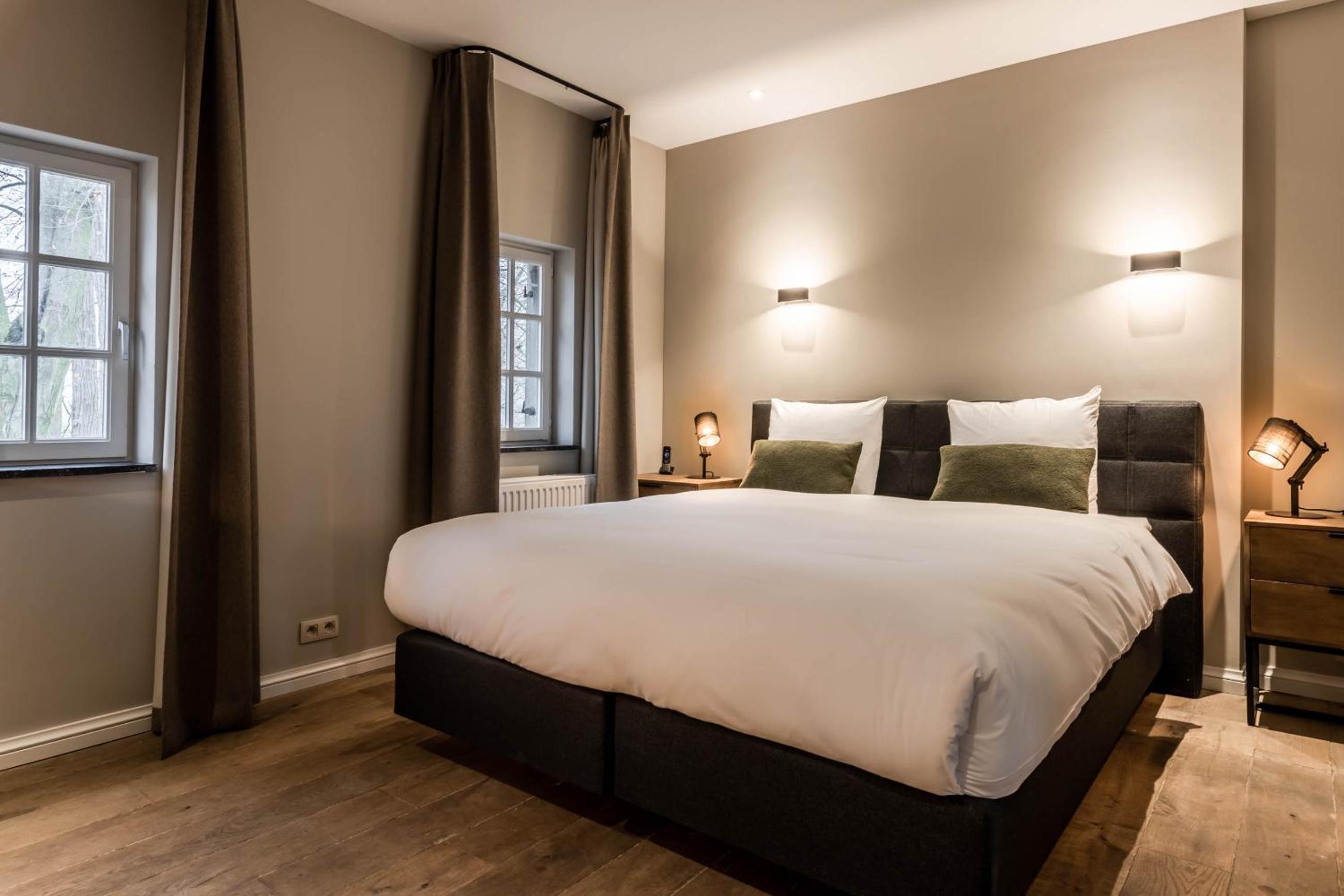 Standard Double or Twin Room photo 3