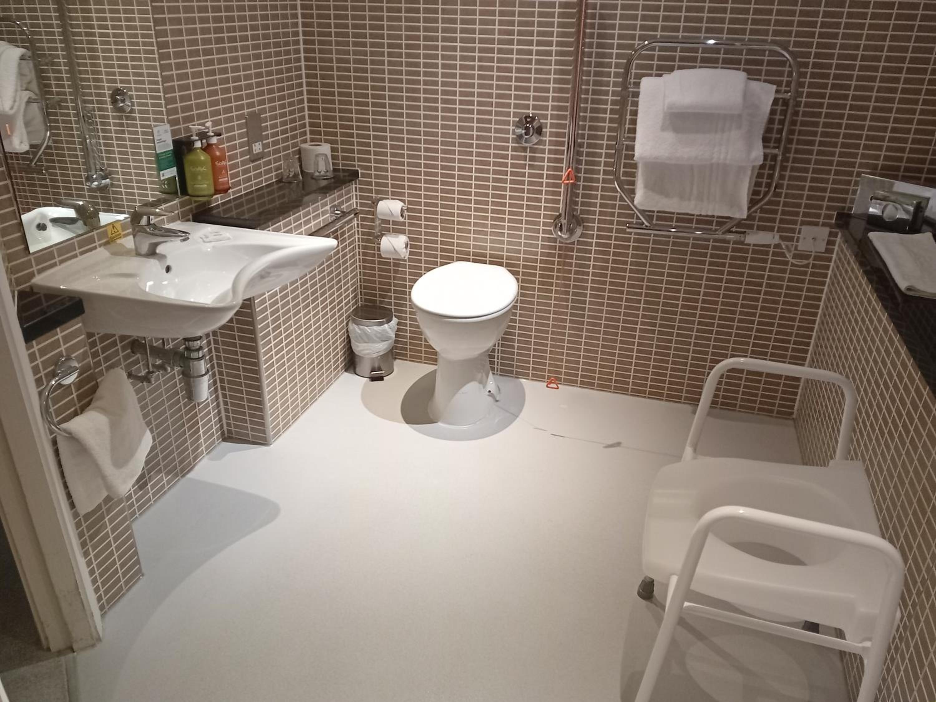 Standard King Room - Accessible