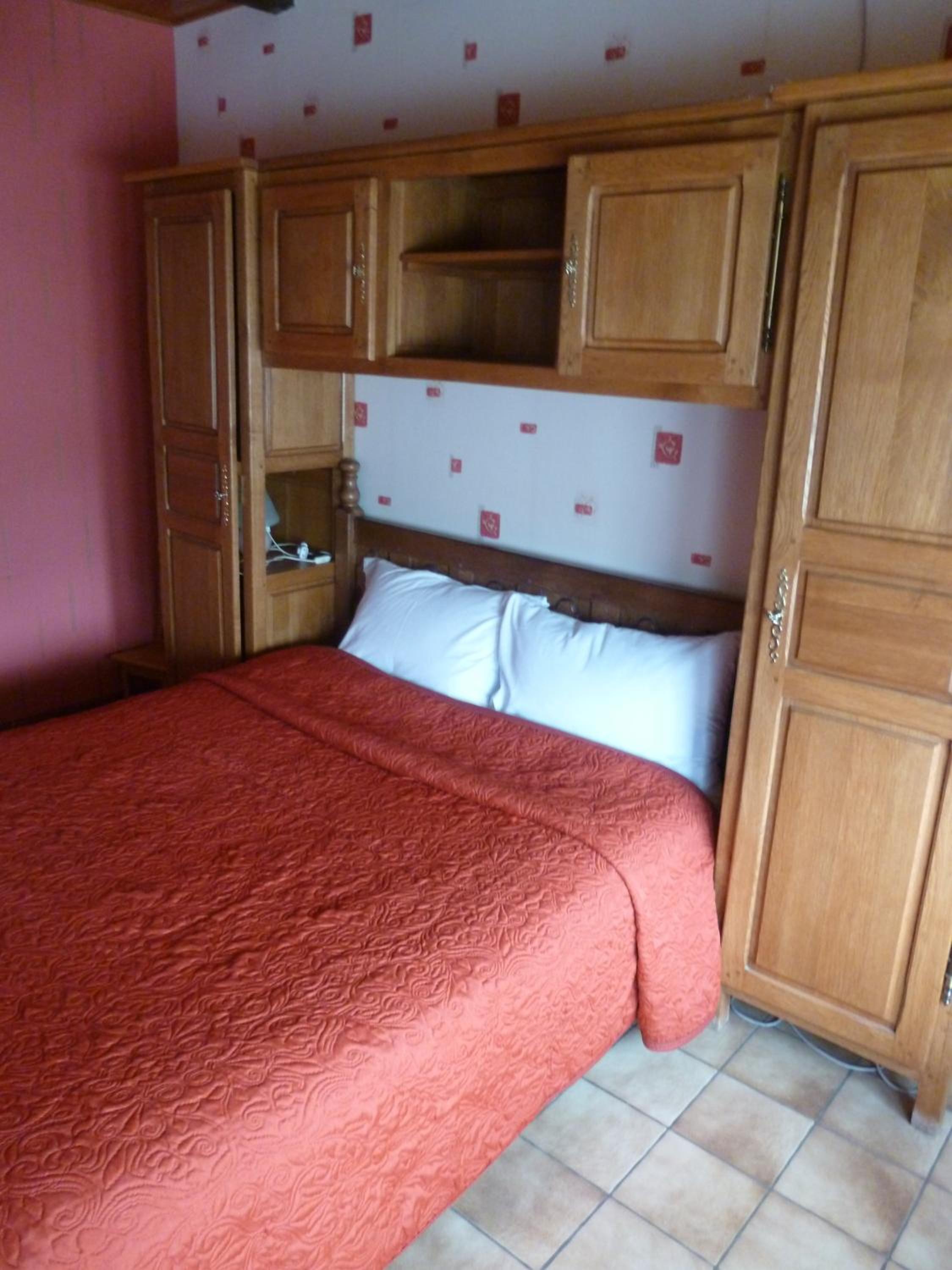 Double Room with Private Bathroom photo 3