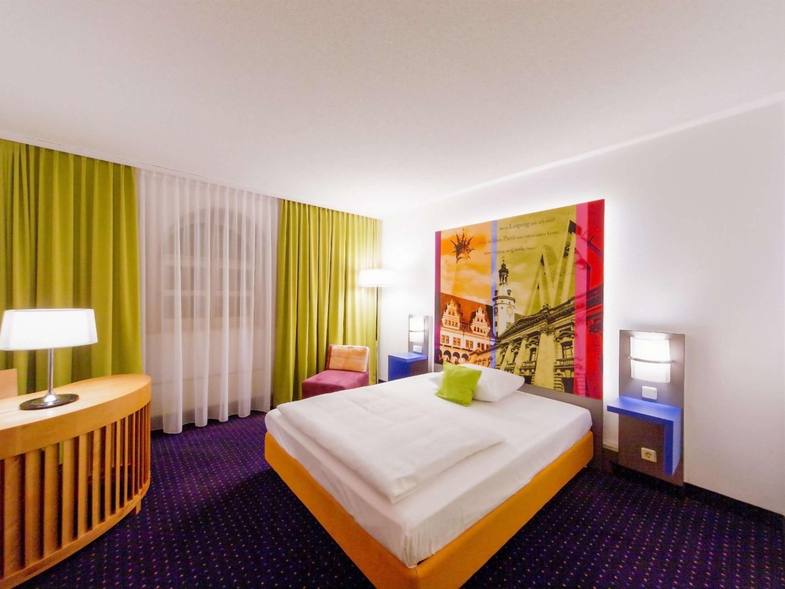 Standard Room with Double Bed - Photo 5