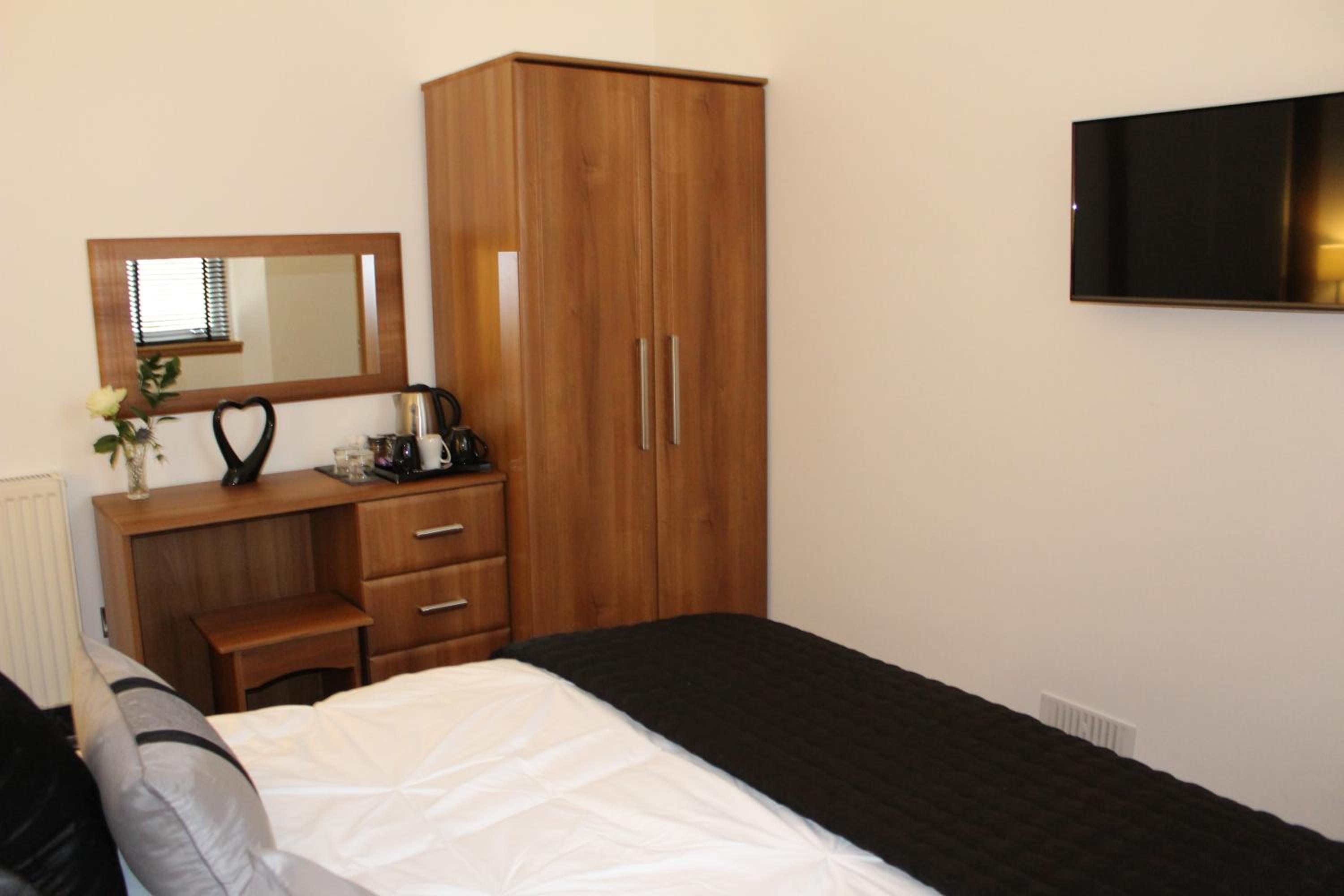 Deluxe Double or Twin Room photo 2