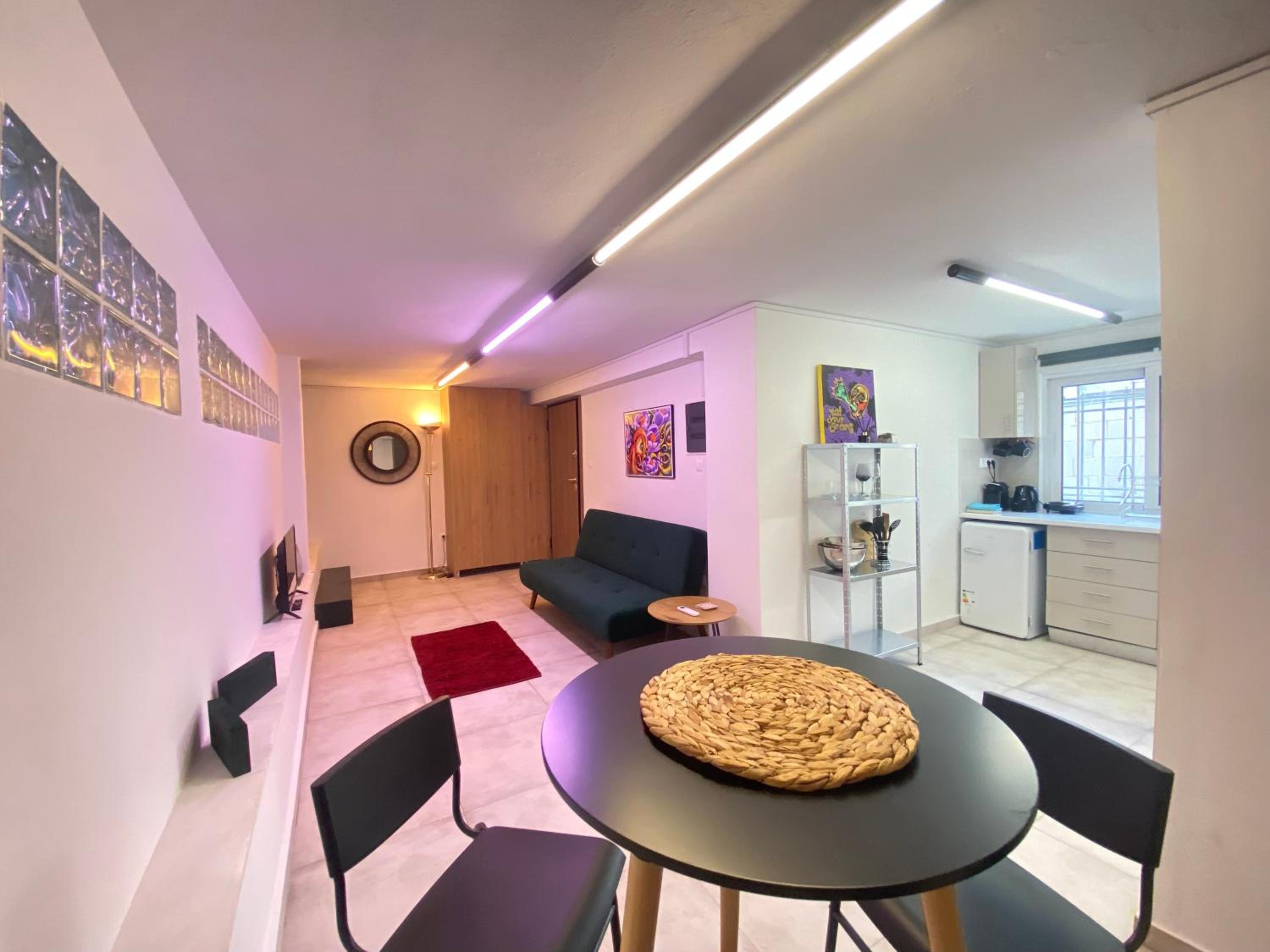 King Studio with Sofa Bed