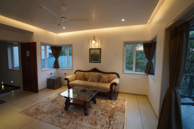 Suite With Mountain View