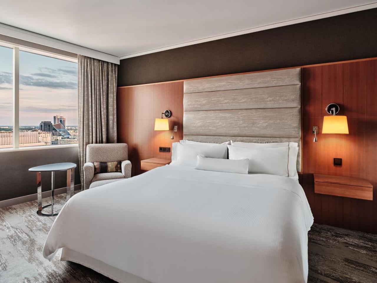Superior, Guest room, 1 King - Photo 1