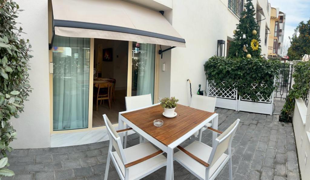 Apartment with Terrace - Photo 39