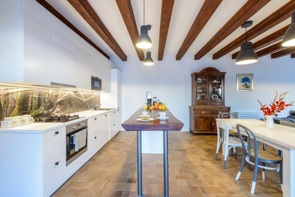 Three-Bedroom Villa photo 2