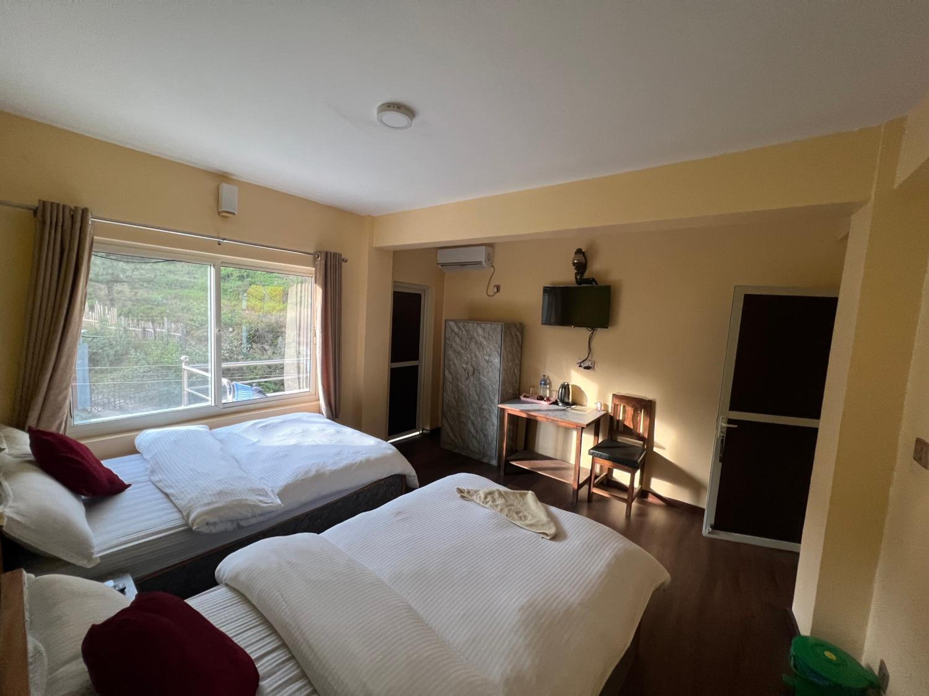 Family Room with Balcony photo 1