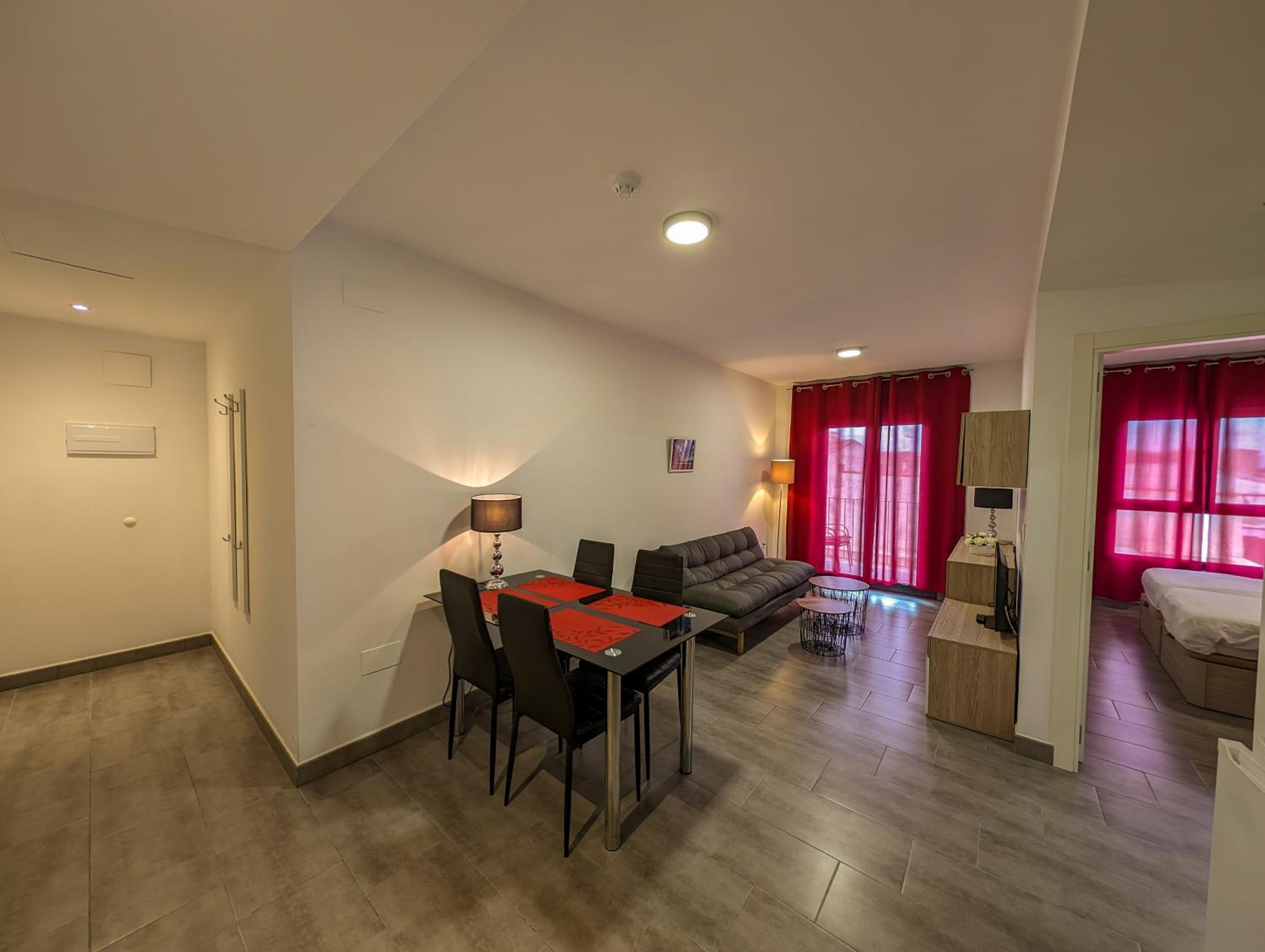 Apartamento con Balcón