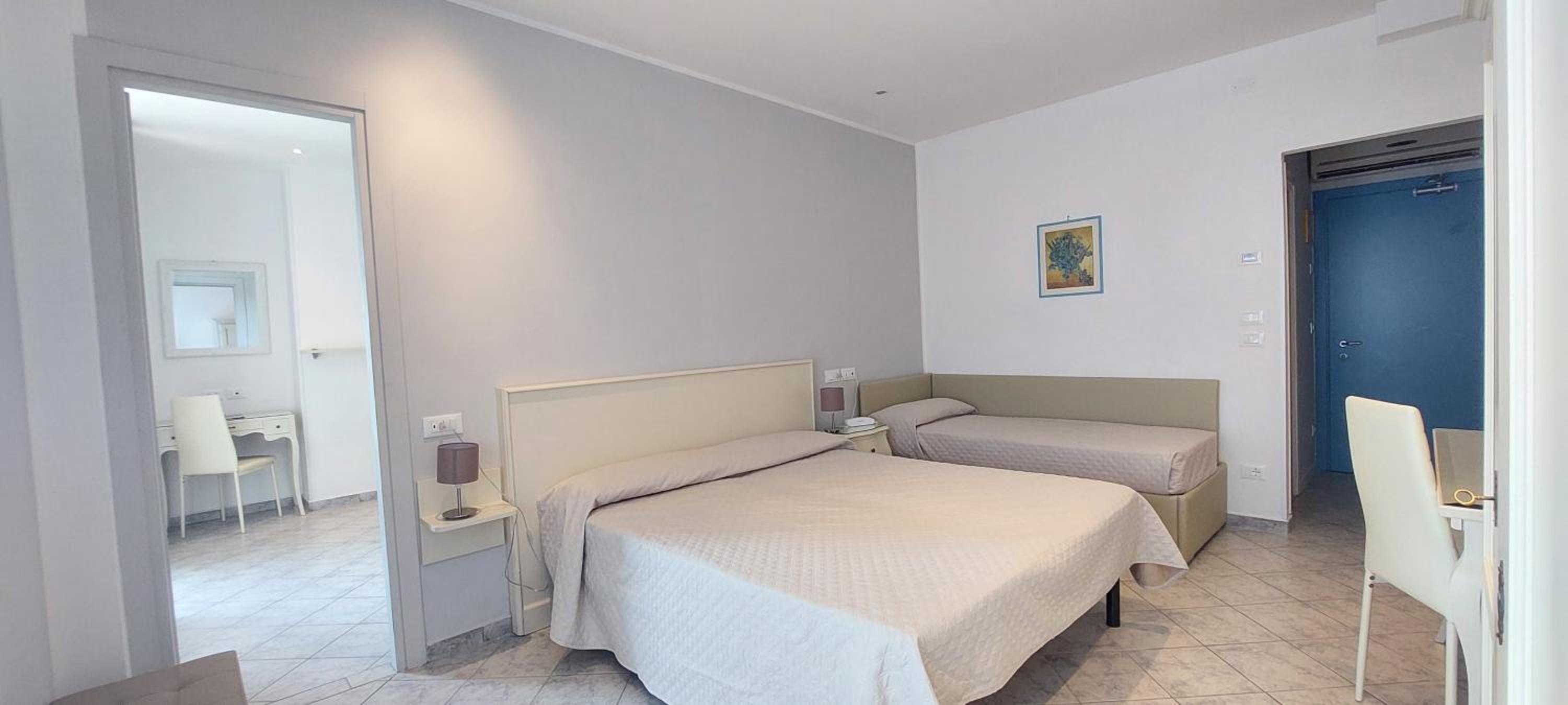 Standard Family Room - Photo 2