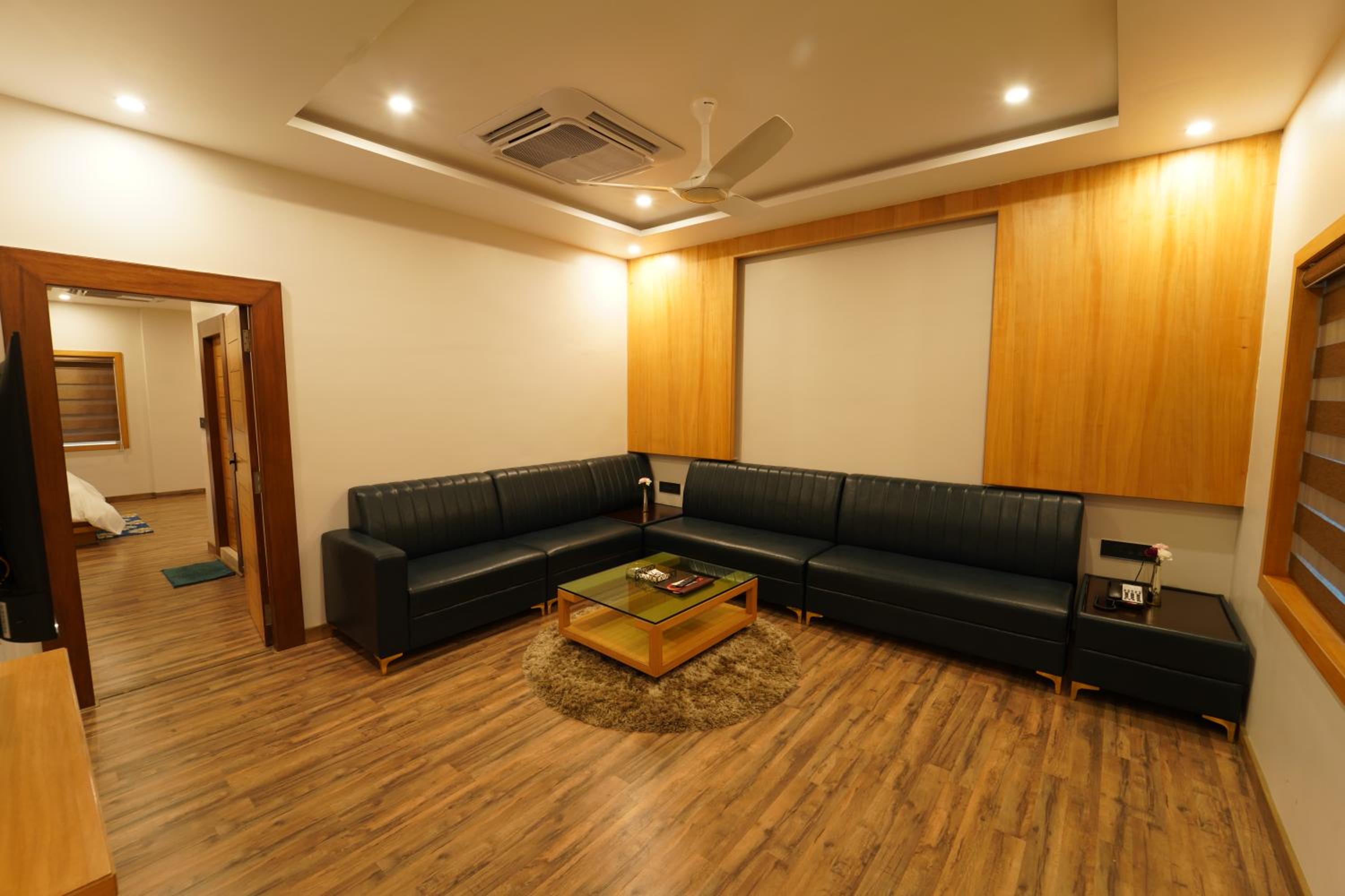 Executive Suite photo 3