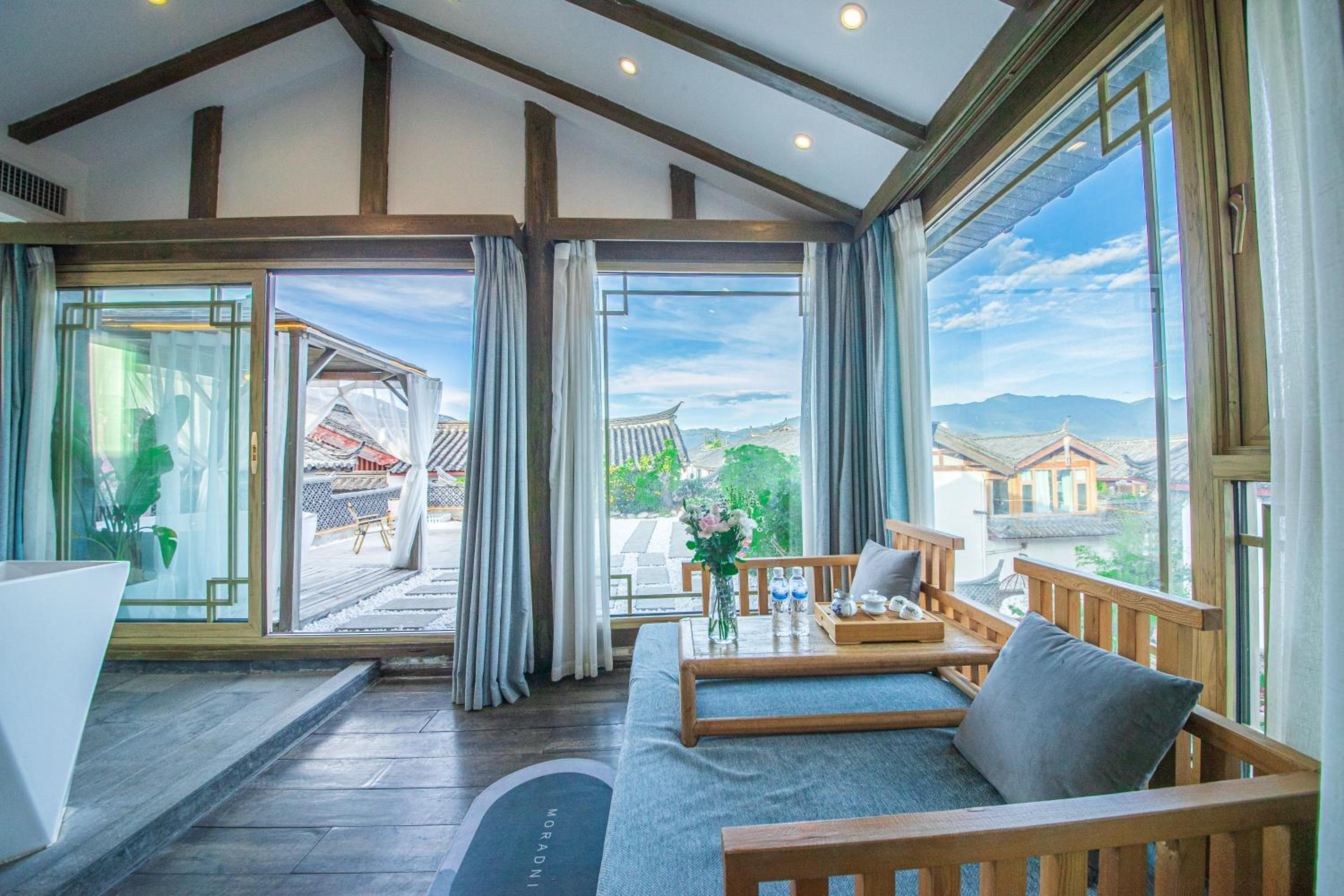 Sunshine Suite