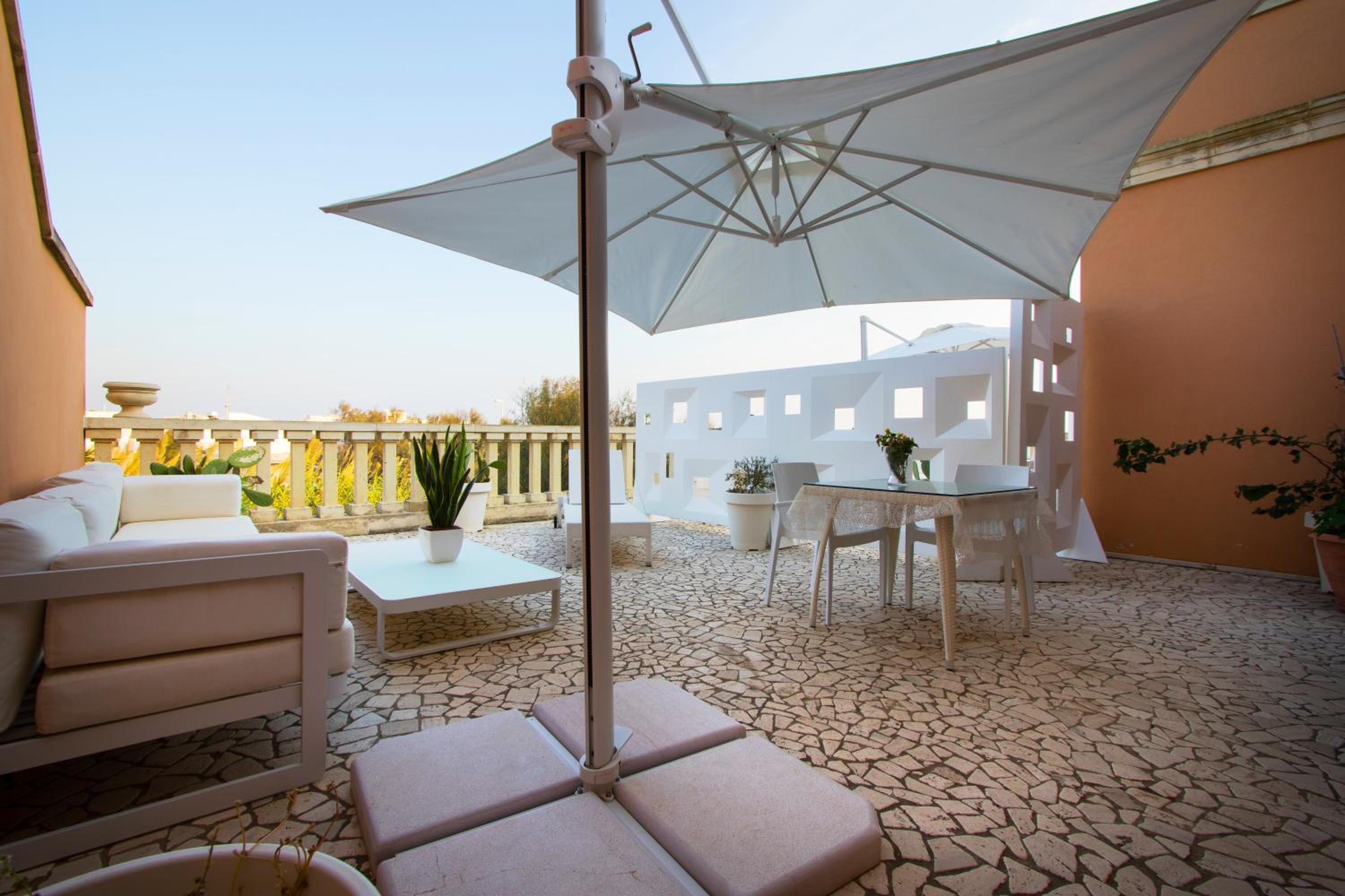 One-Bedroom Apartment with Terrace and Lateral Sea View - Via G. Caboto