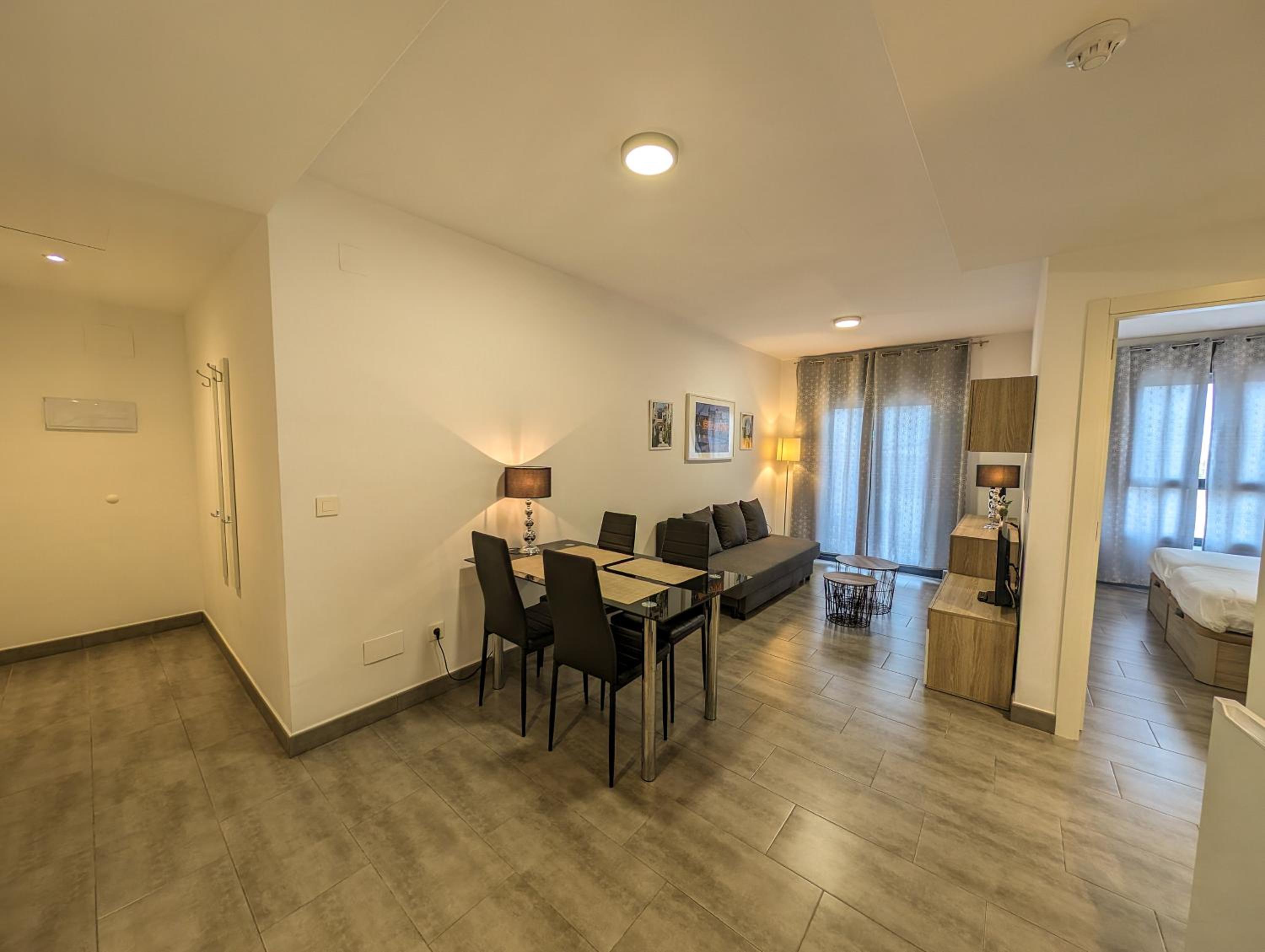 Apartamento con Balcón