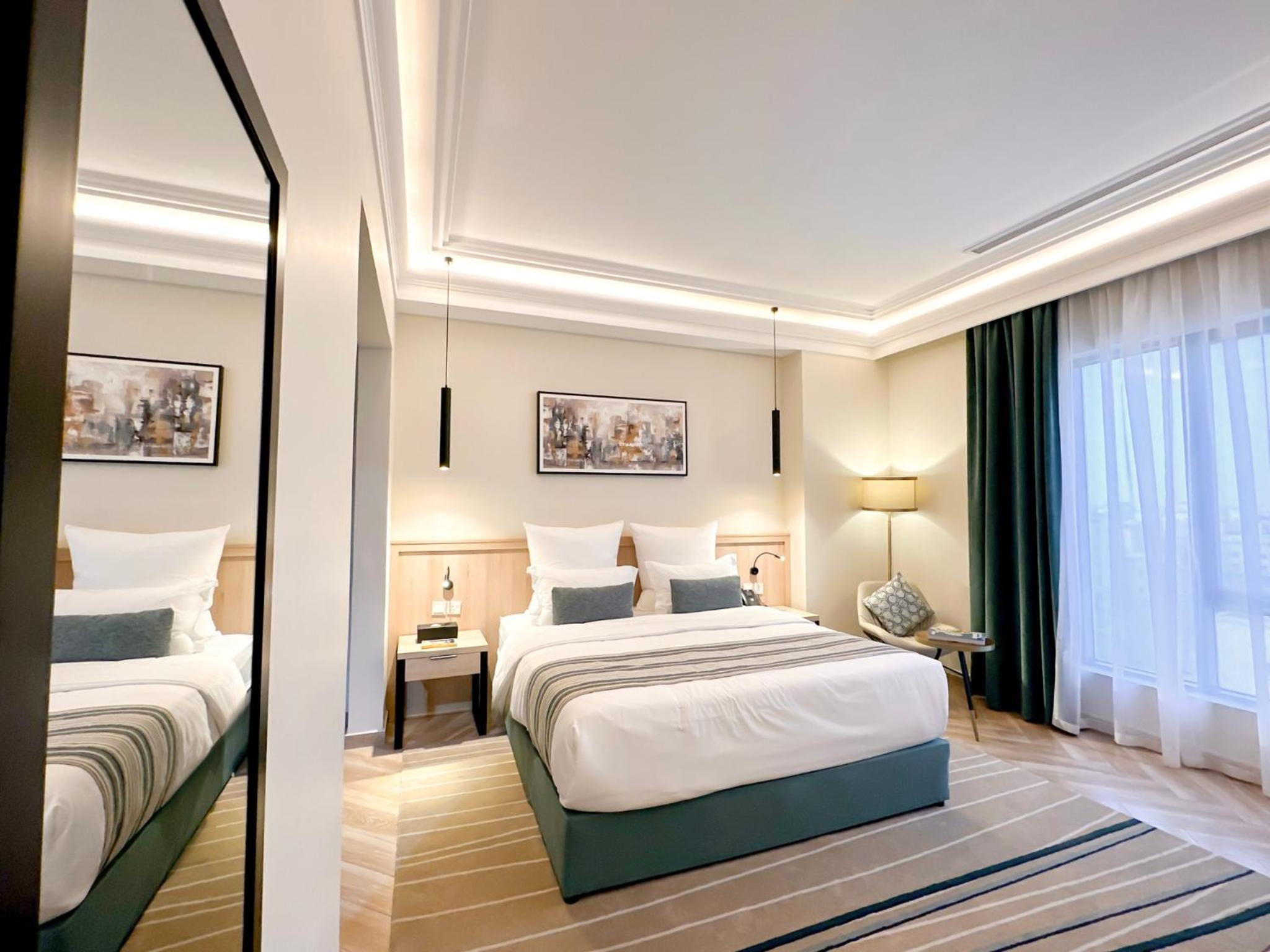 Standard King Room - Photo 2